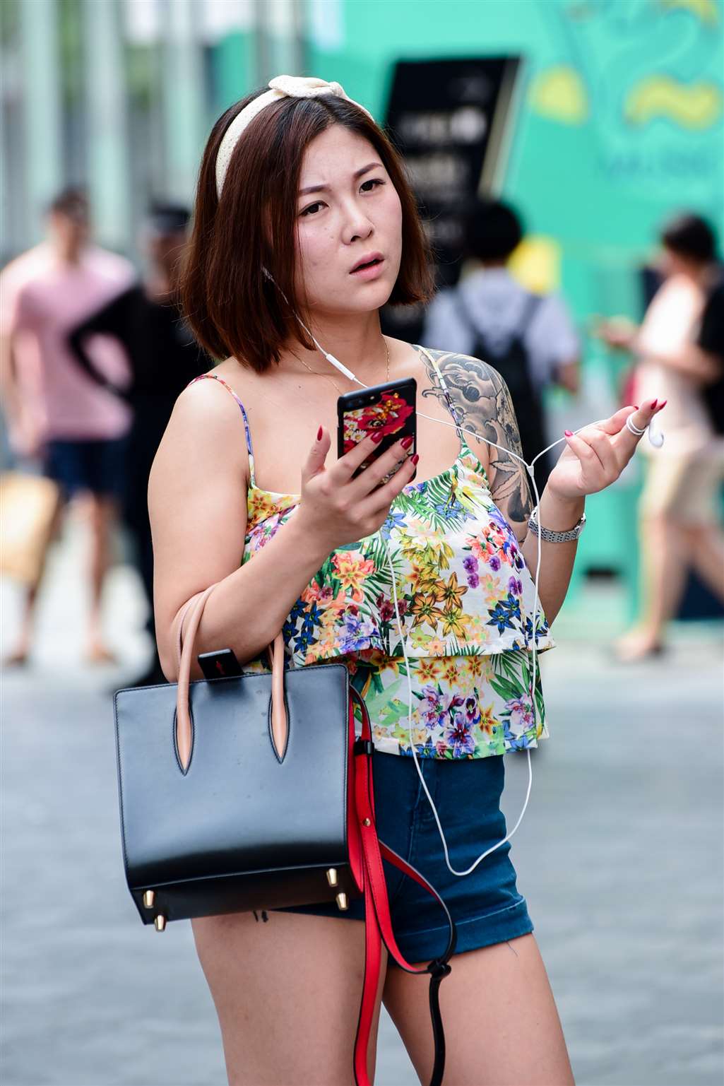 图片[4]-时尚纹身女-街拍流行馆