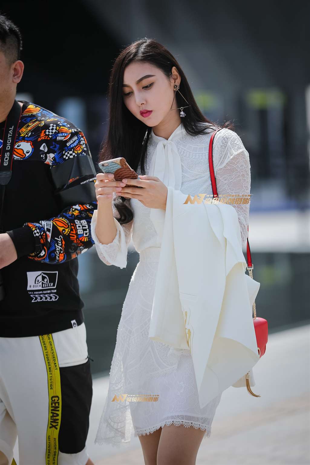 图片[1]-气质美眉-街拍流行馆