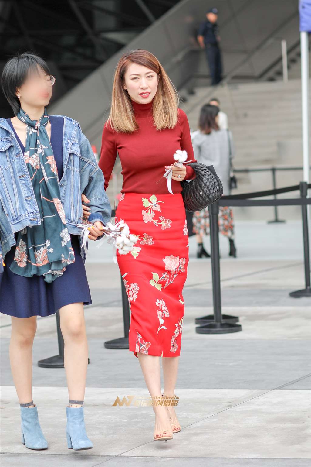 图片[1]-2018深圳时装周外场美女组图-街拍流行馆
