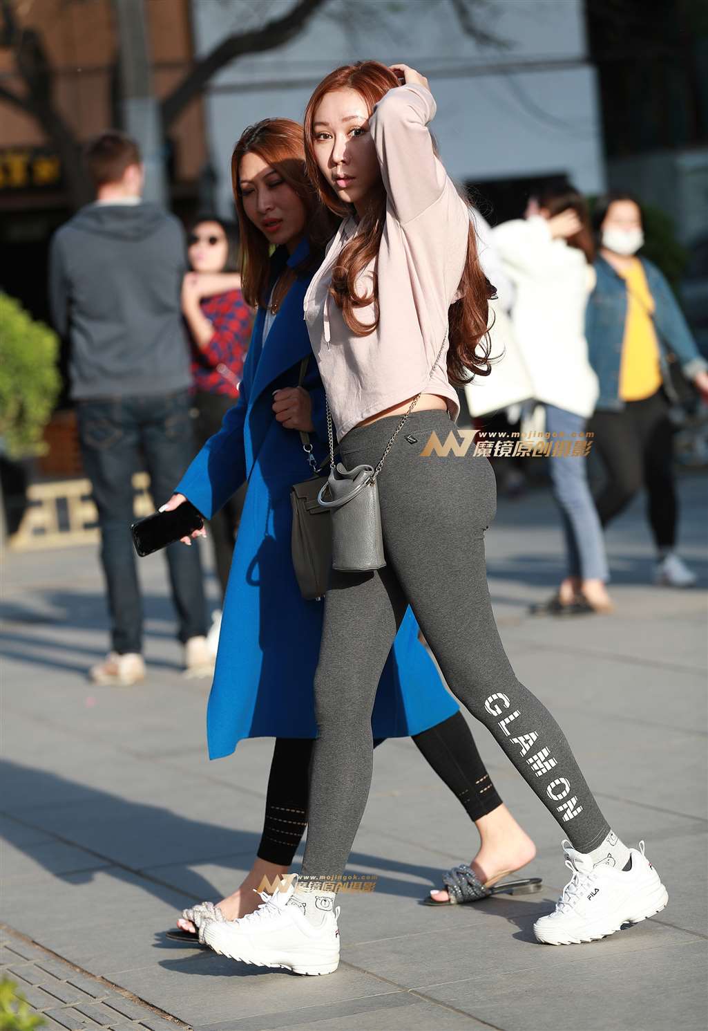 图片[1]-H6、原来女人柔软的不止是内心-街拍流行馆