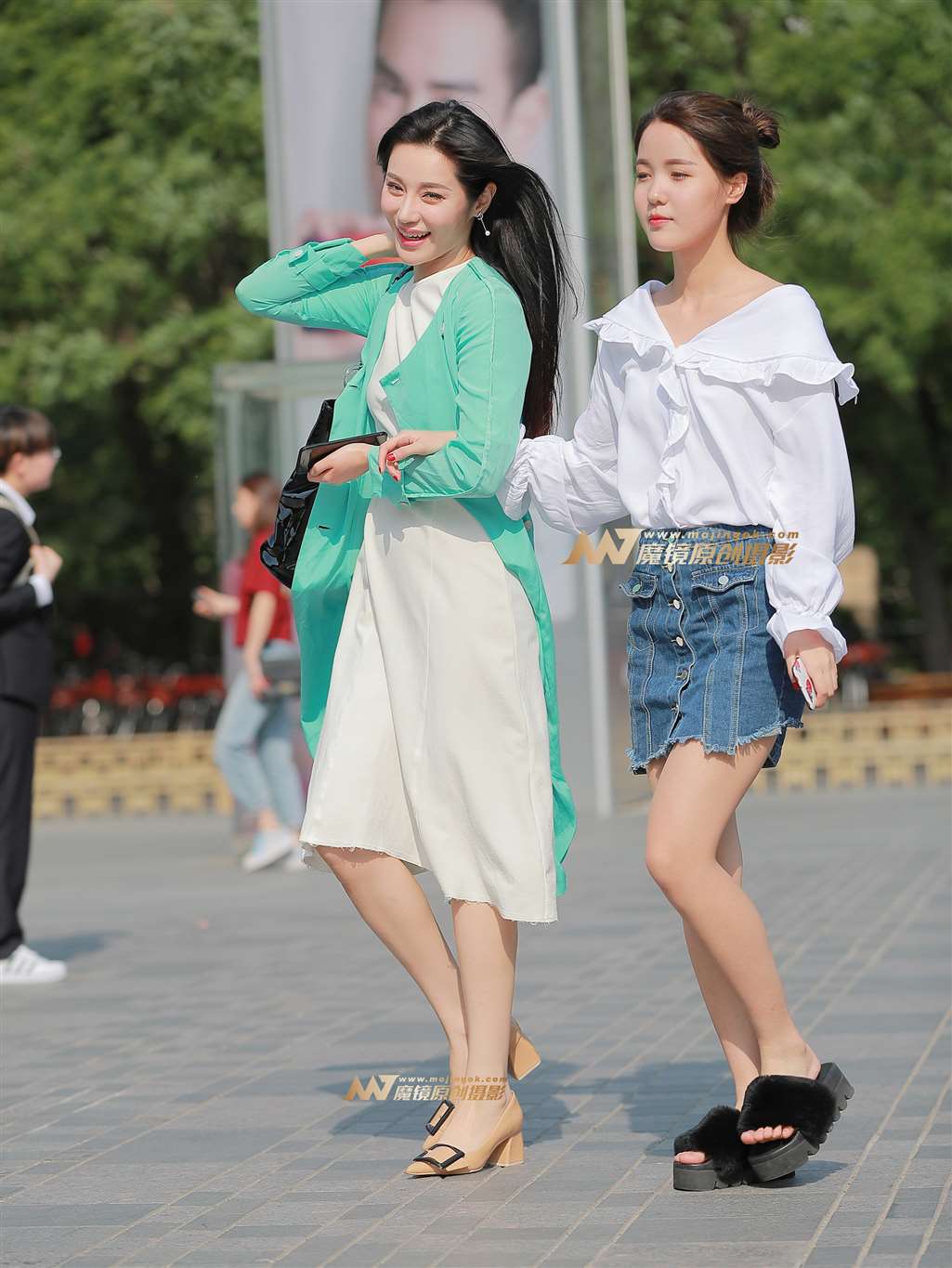 图片[1]-H16、笑颜青衣如花绽-街拍流行馆