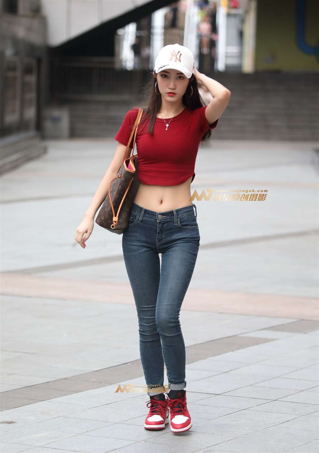 图片[2]-AJ女孩完美小腹-街拍流行馆