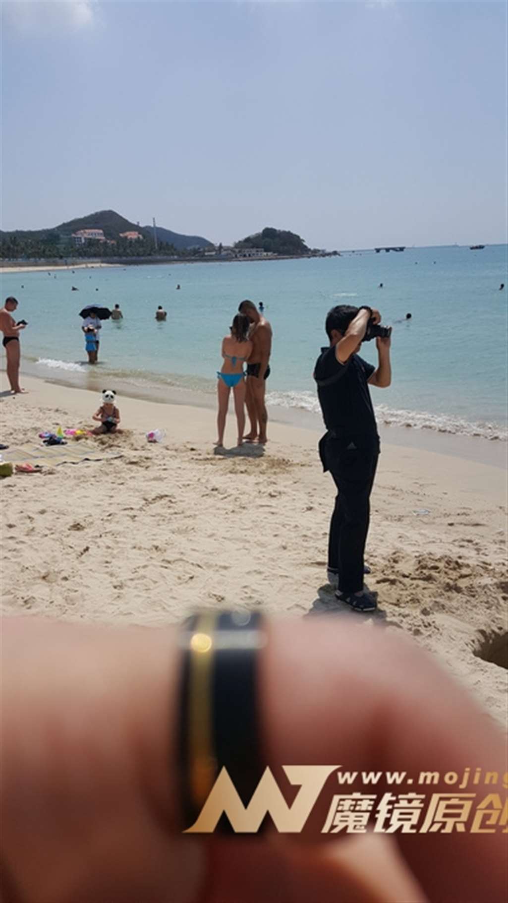 图片[3]-【视觉冲击赛帖】裹胸比基尼-霸气虎头纹身-街拍流行馆