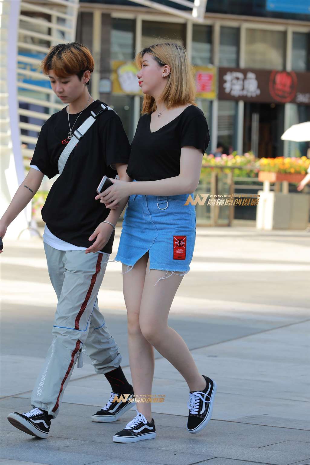 图片[1]-【视觉冲击赛帖】性感 牛仔包臀裙 女友-街拍流行馆