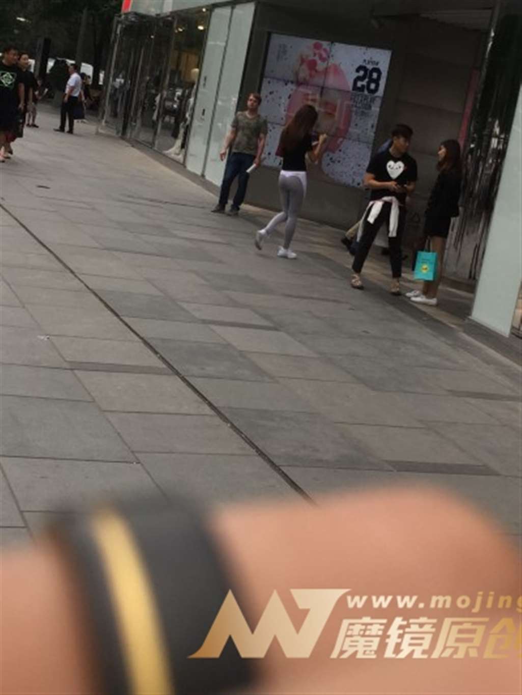 图片[3]-【红石赛帖】瑜伽店出来的小姐姐-街拍流行馆