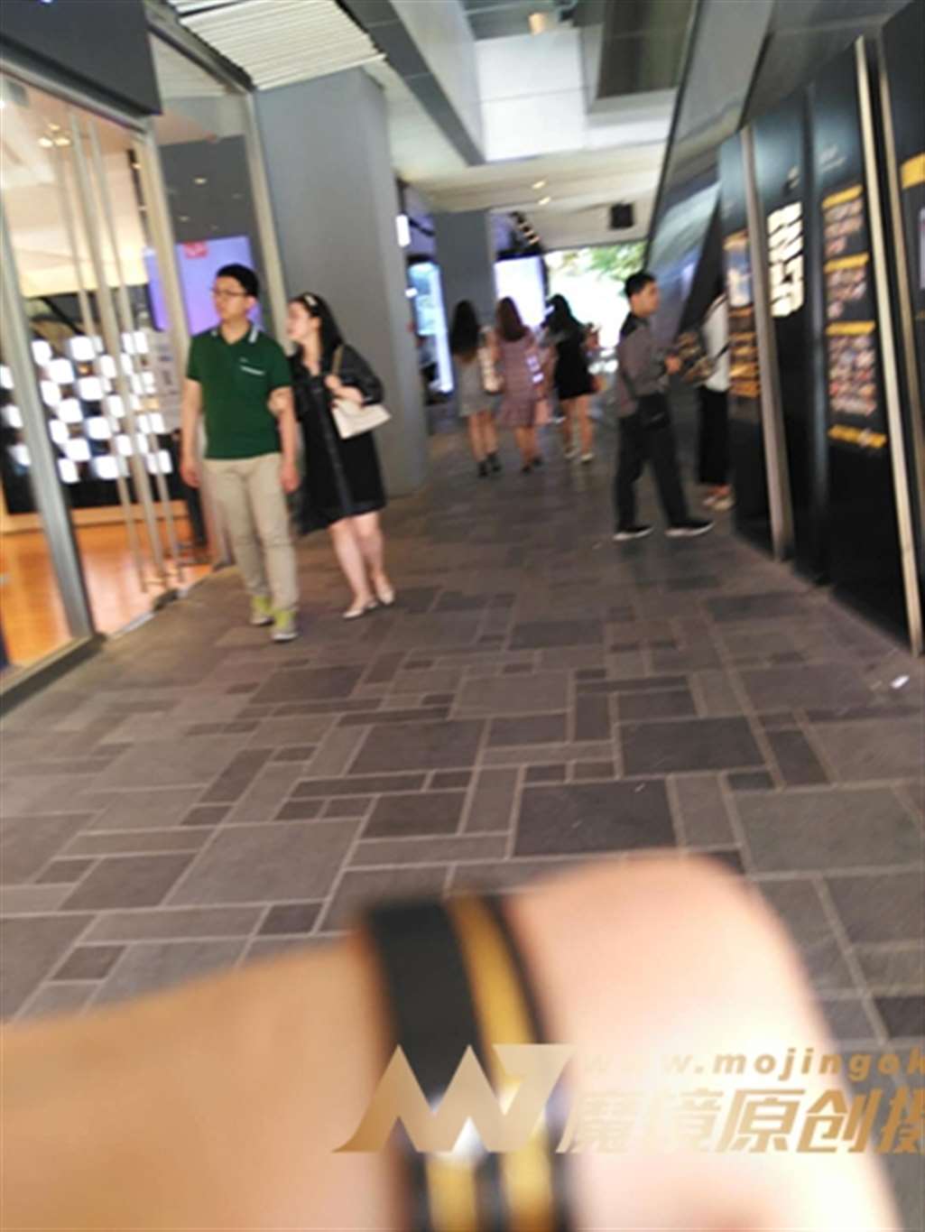 图片[3]-【街拍之魂赛帖】B40、无关风月，但是不能错过你-街拍流行馆