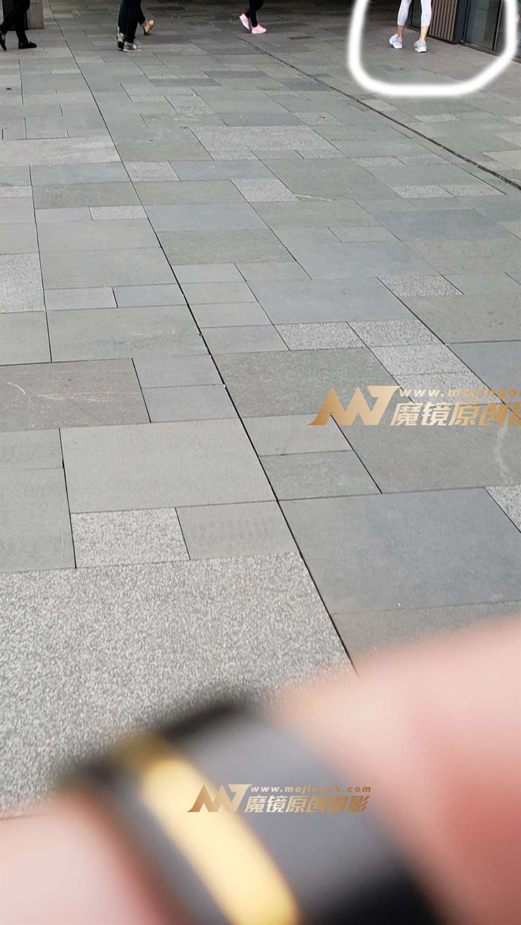 图片[3]-【凯恩赛帖】一身白洁-街拍流行馆