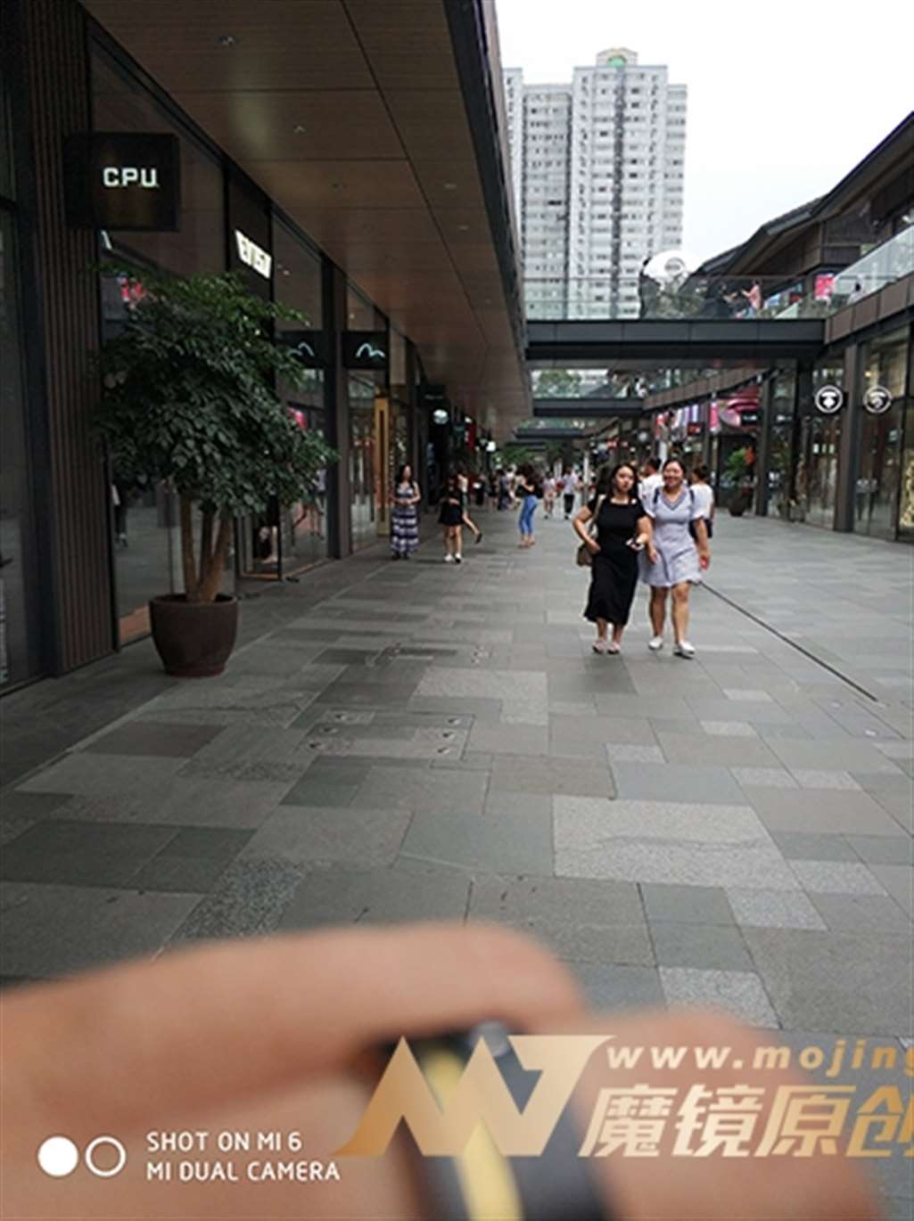 图片[3]-【久久赛帖】超短裙高跟鞋-街拍流行馆