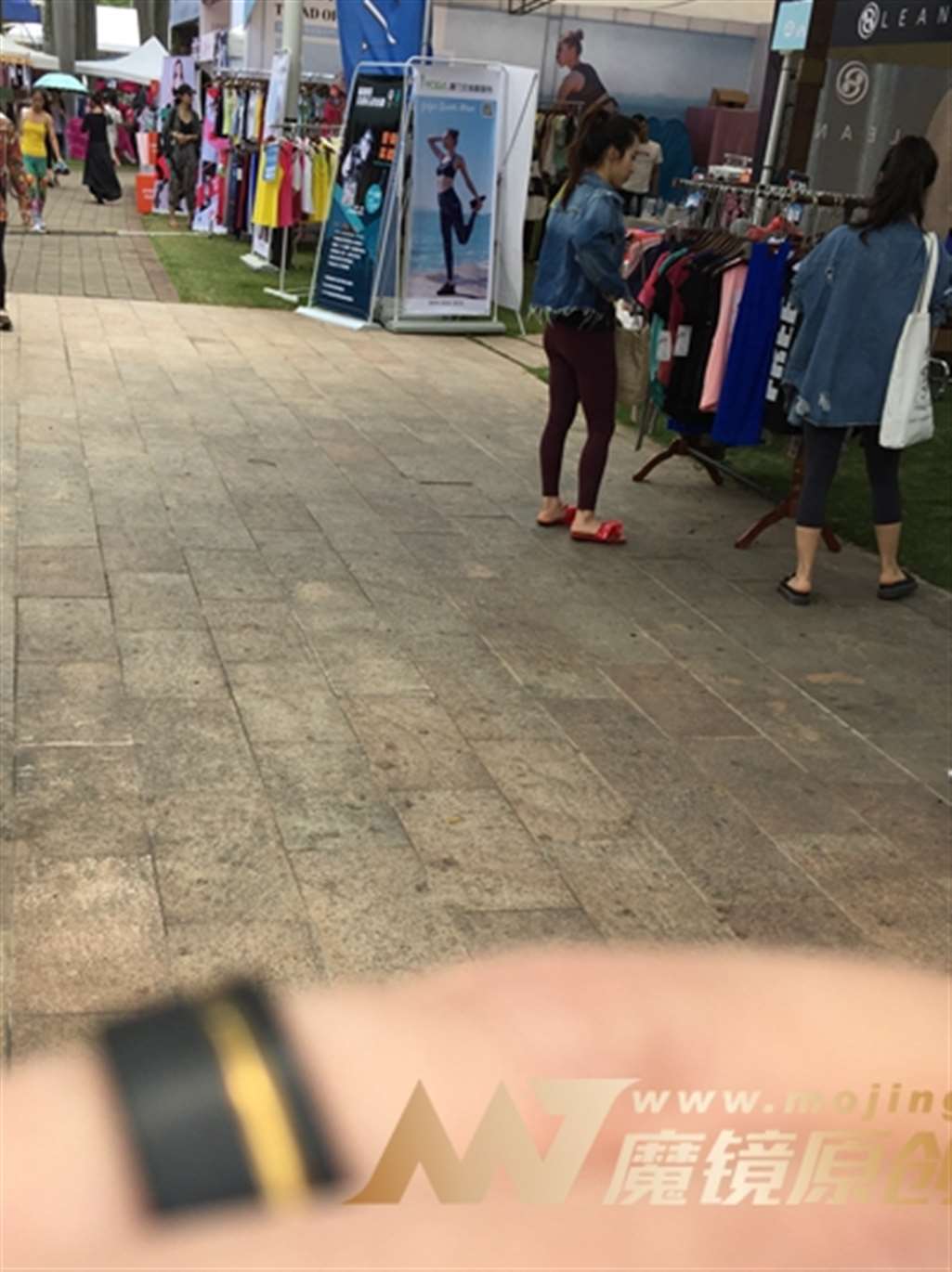 图片[3]-【神摄手赛帖】牛仔衣配健身裤-街拍流行馆