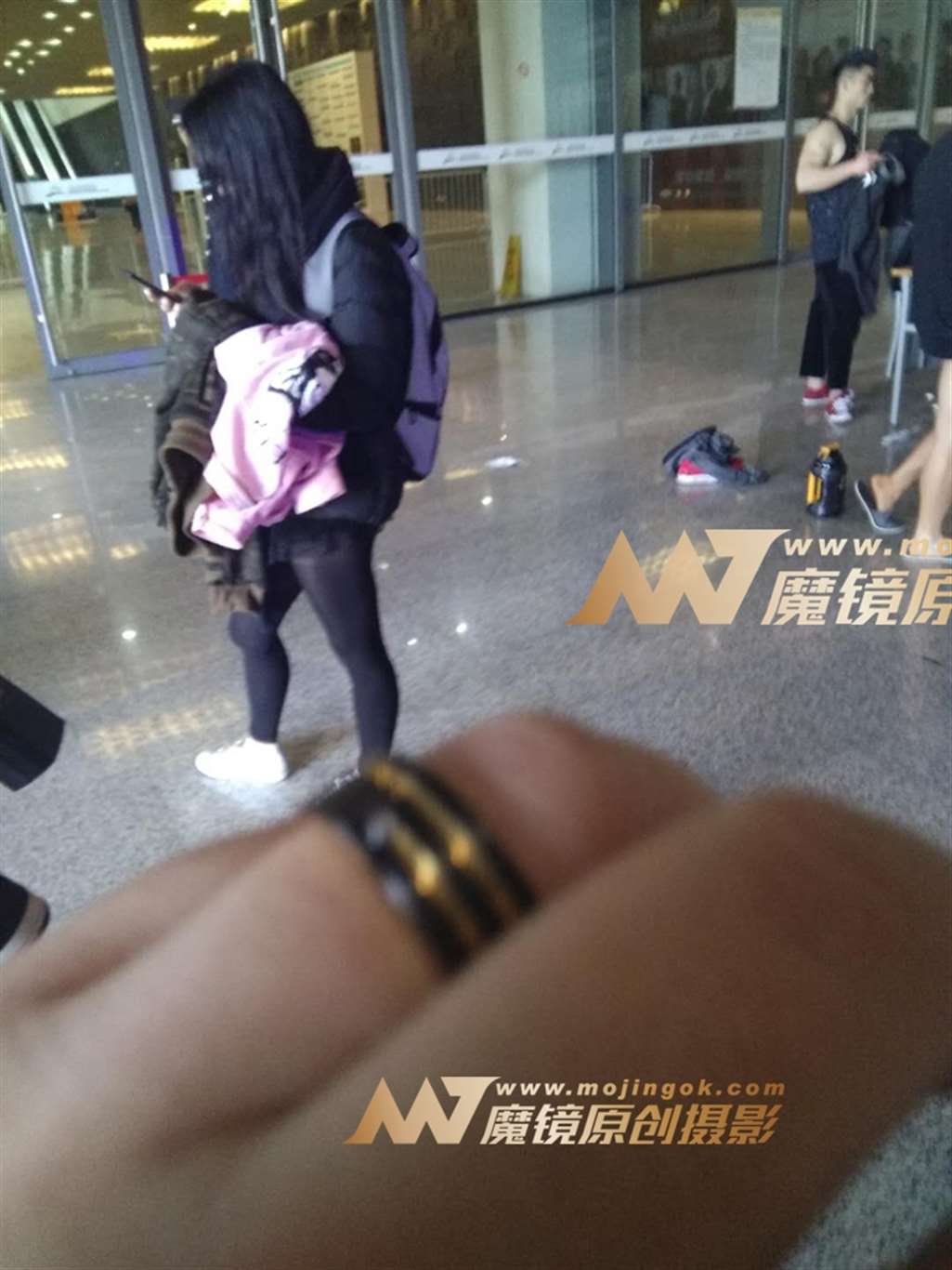 图片[3]-【咔喳赛贴】黑丝妹妹-街拍流行馆