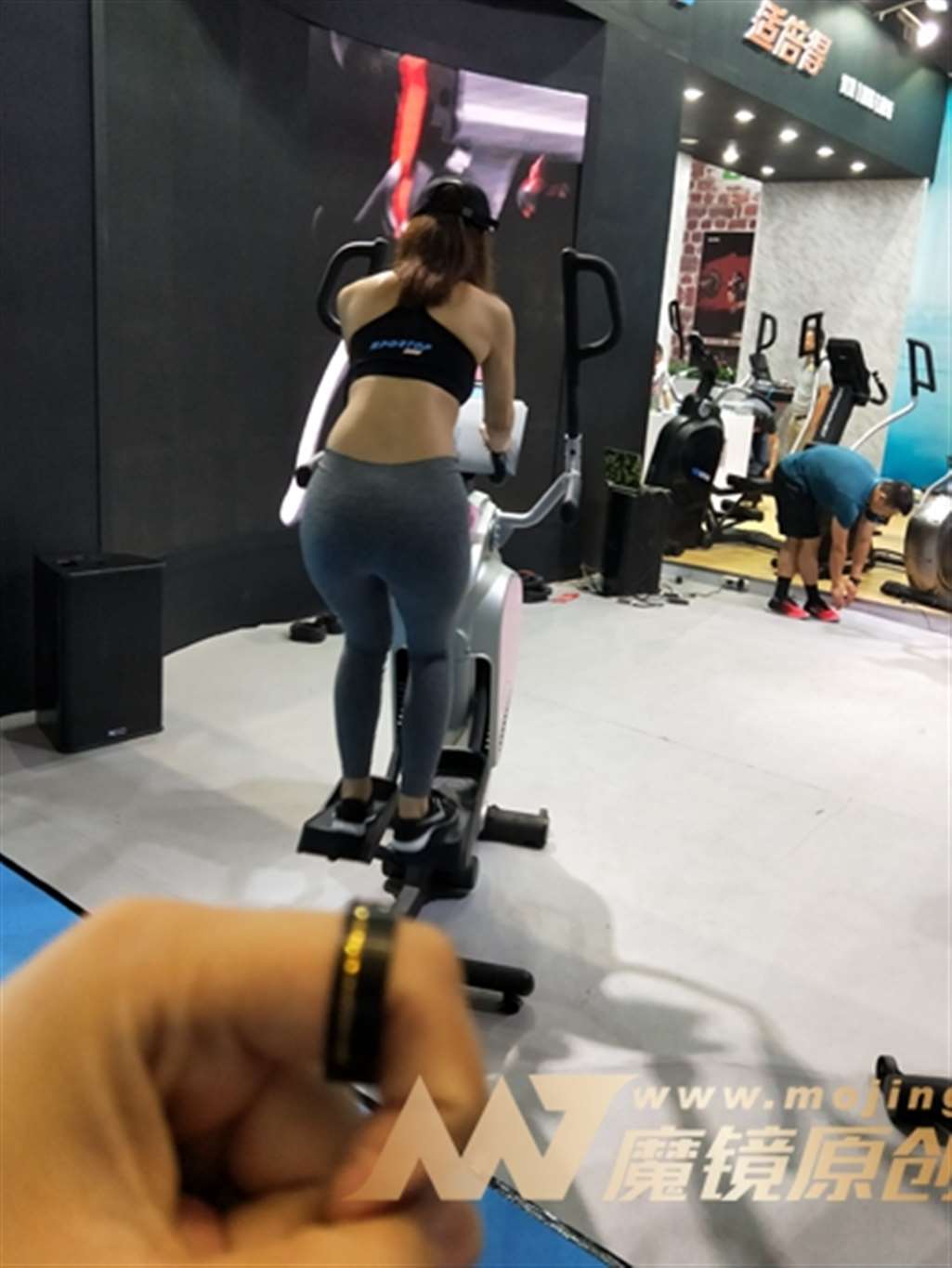 图片[3]-【欧阳幽明赛帖】 健身小姐姐-街拍流行馆