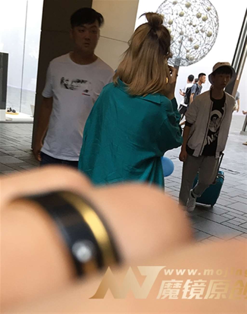 图片[3]-【红石赛贴】好美的姐姐喜欢镜头-街拍流行馆