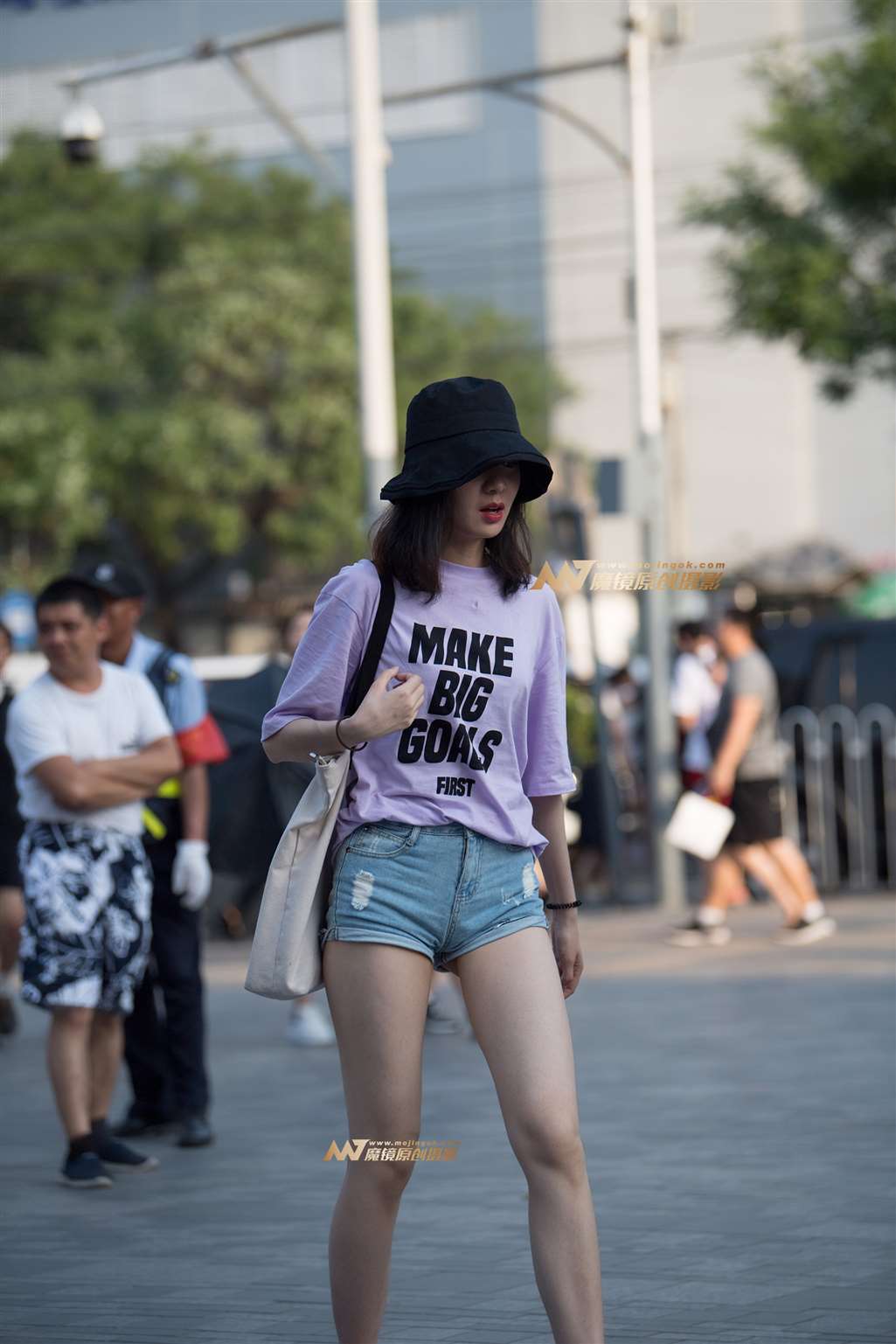 图片[5]-【一只傻麋鹿赛帖】紧身热裤大长腿美女-街拍流行馆