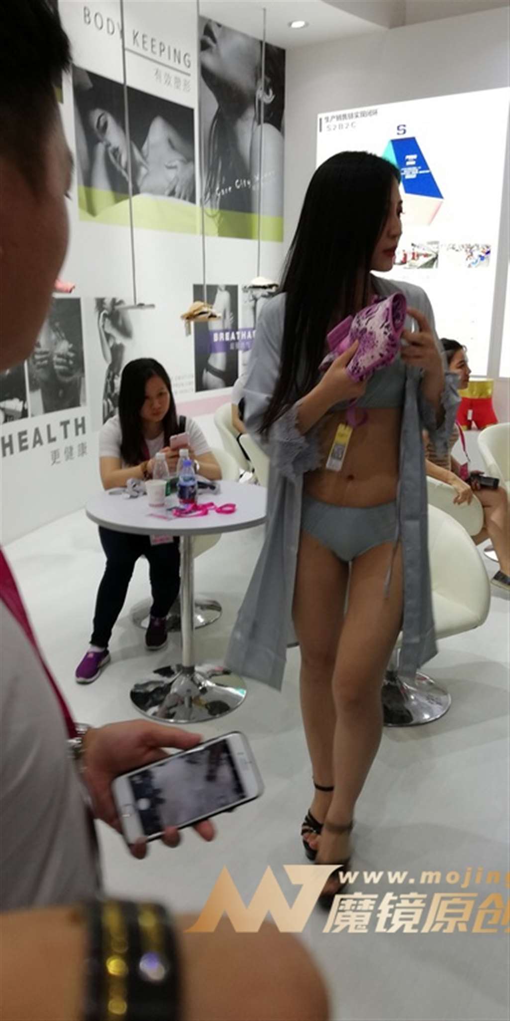 图片[3]-【视觉冲击赛帖】极品内衣模特 两套千姿展示-街拍流行馆