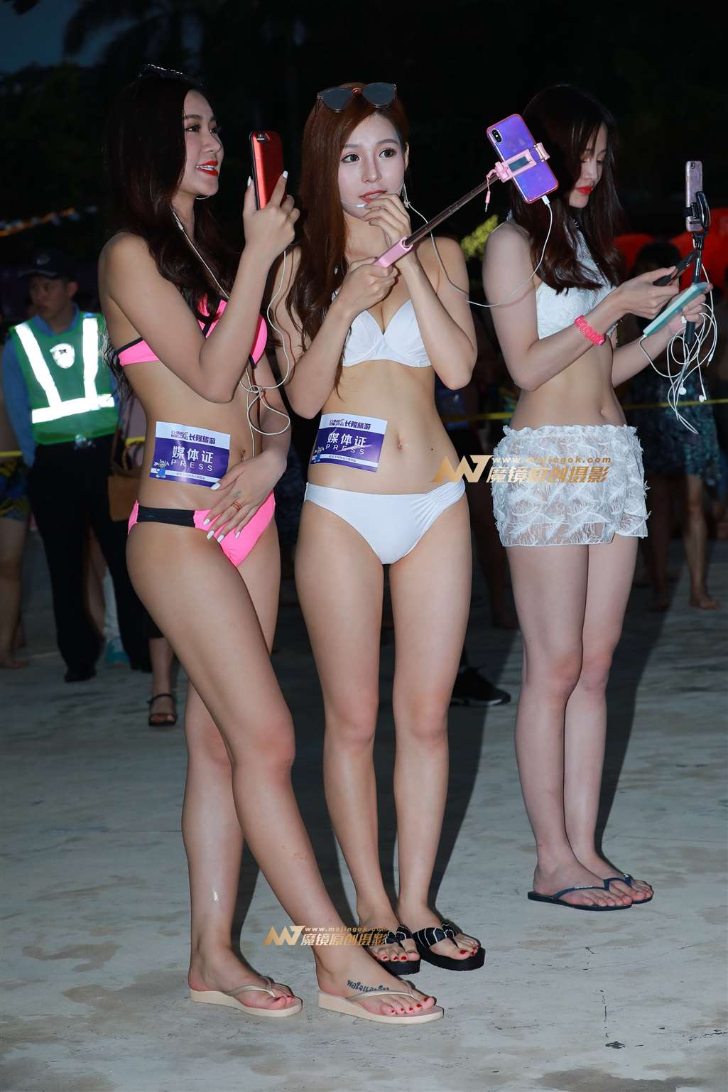 图片[4]-【视觉冲击赛帖】洁白的比基尼 直播美女-街拍流行馆