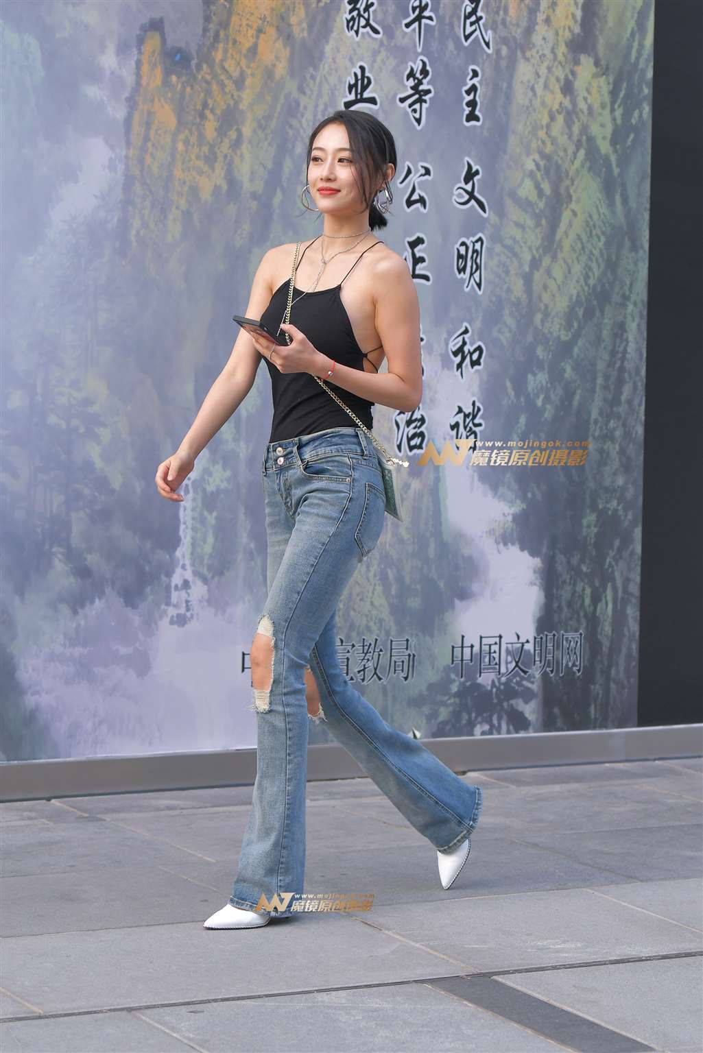图片[1]-【红石赛贴】性感妹子笑容好美-街拍流行馆