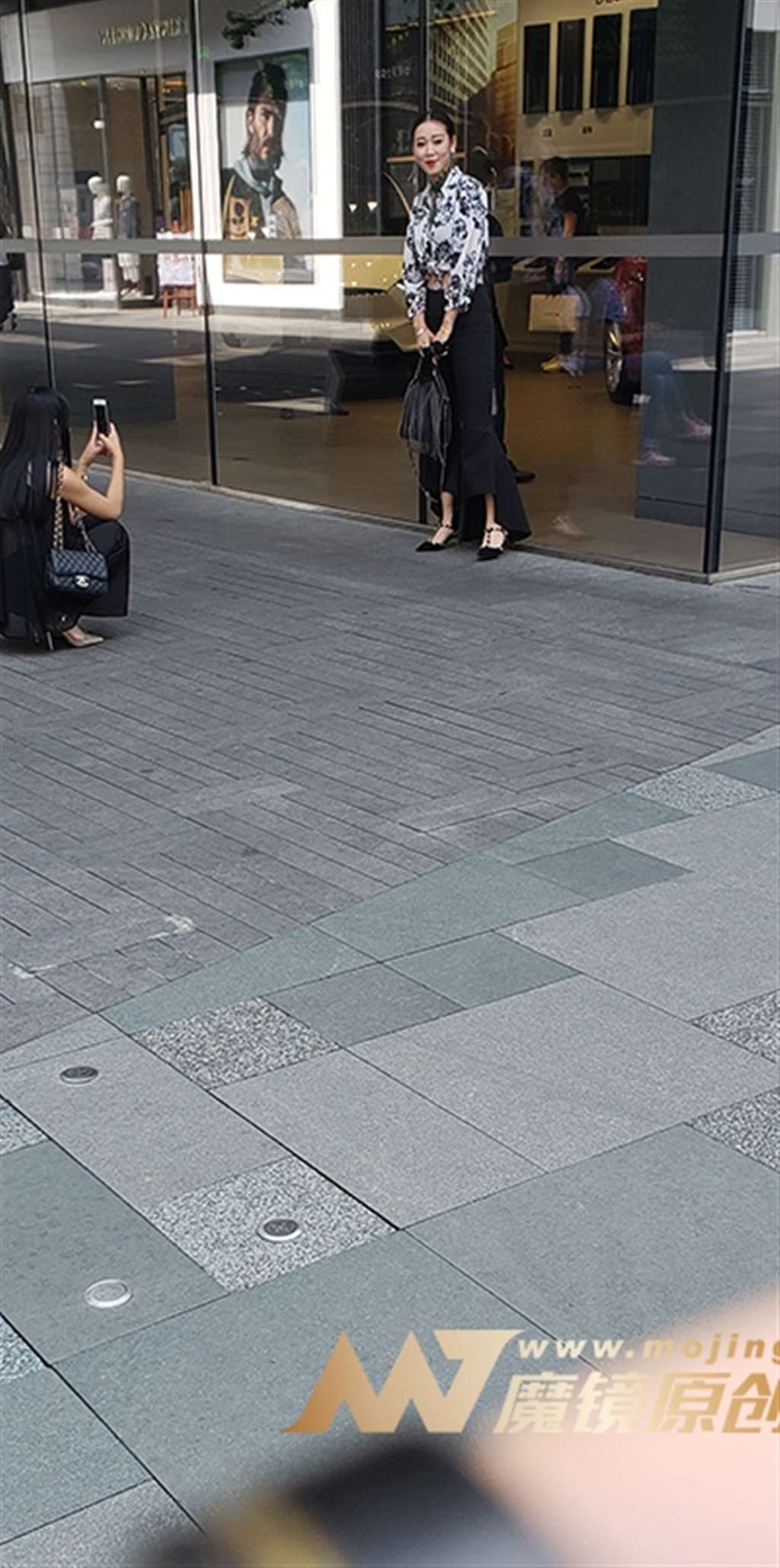 图片[4]-【凯恩赛帖】打扮成熟有味道-街拍流行馆