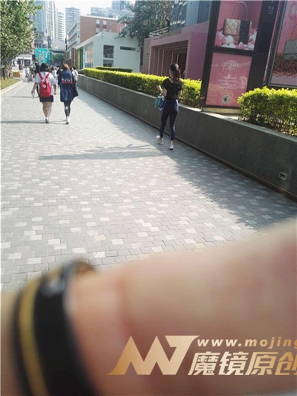 图片[3]-左手倒影赛帖：魅力蓝色健美裤美女-街拍流行馆