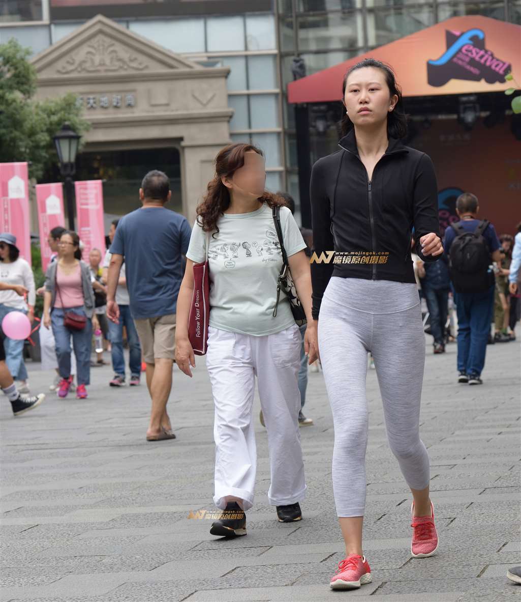 图片[5]-又见瑜伽裤，跑的飞快-街拍流行馆