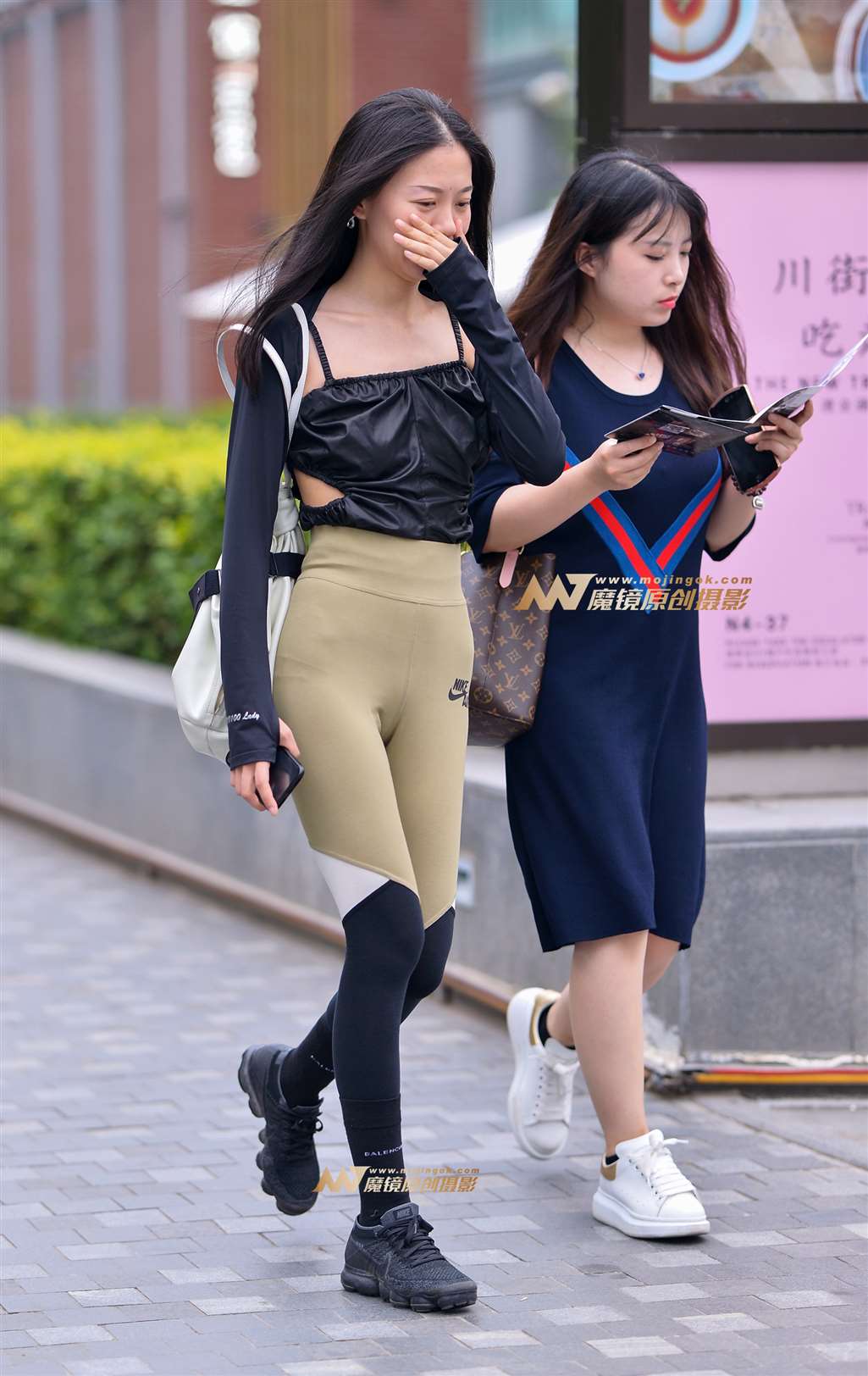 图片[5]-健美裤魔鬼身材小美女-街拍流行馆