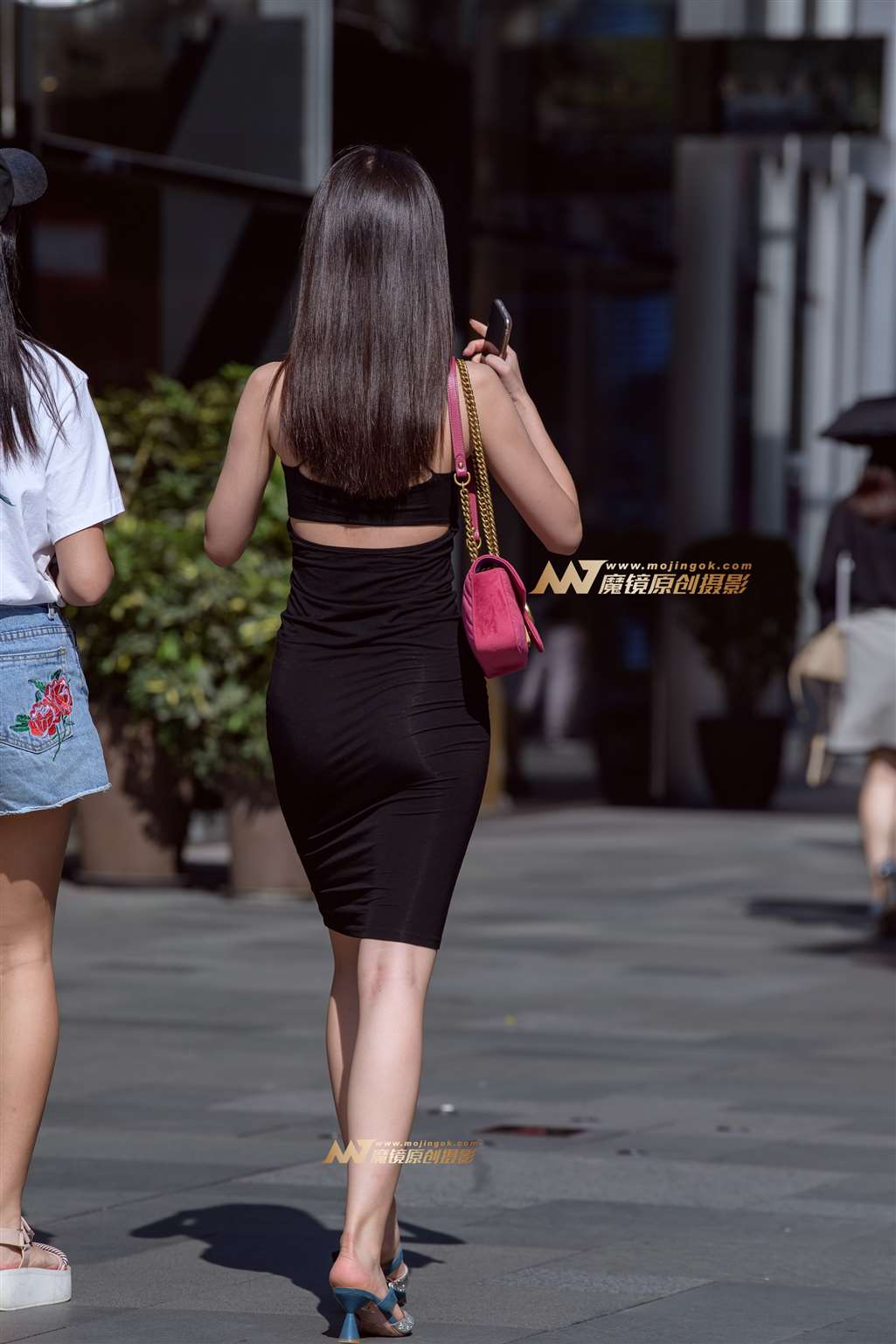 图片[5]-【久久赛帖】黑色紧身包臀裙美女-街拍流行馆