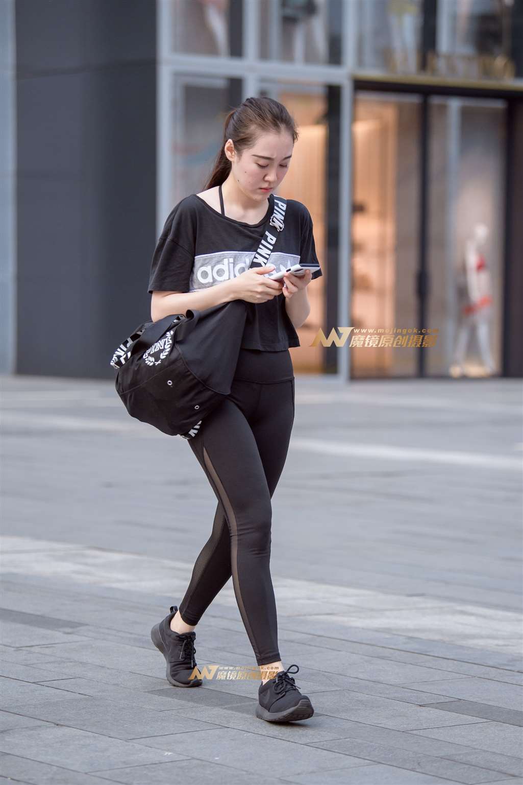 图片[5]-【久久赛帖】爱运动的女生最有魅力-街拍流行馆