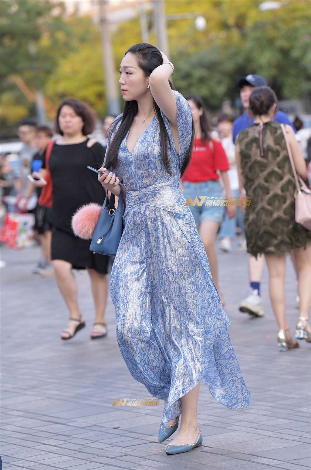 图片[2]-【街拍之魂赛帖】B97、淡雅气质妩媚佳人-街拍流行馆