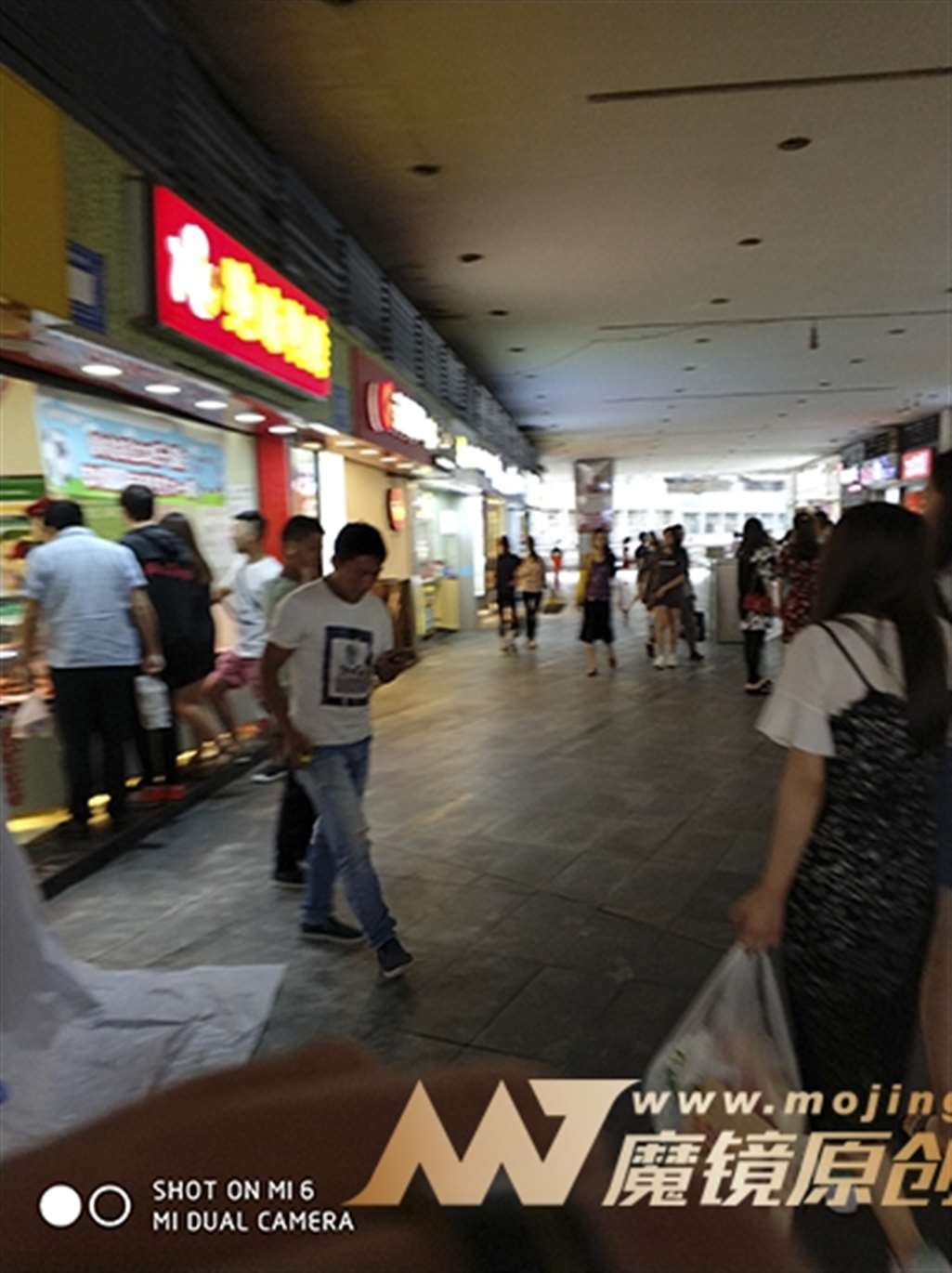 图片[3]-【久久赛帖】耐克紧身裤美女-街拍流行馆