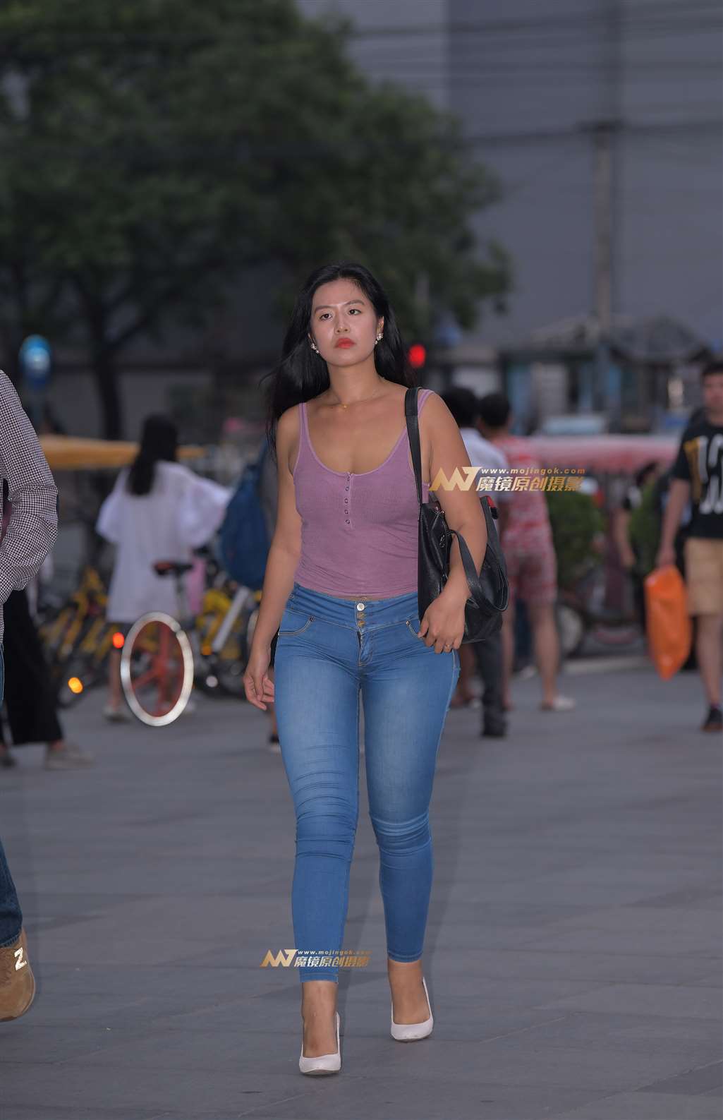 图片[1]-【街拍之魂赛帖】难得一遇大紧牛-街拍流行馆