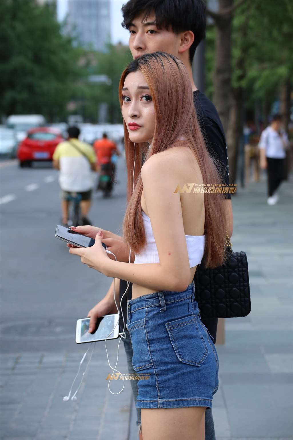 图片[1]-性感 苗条漂亮女友-街拍流行馆