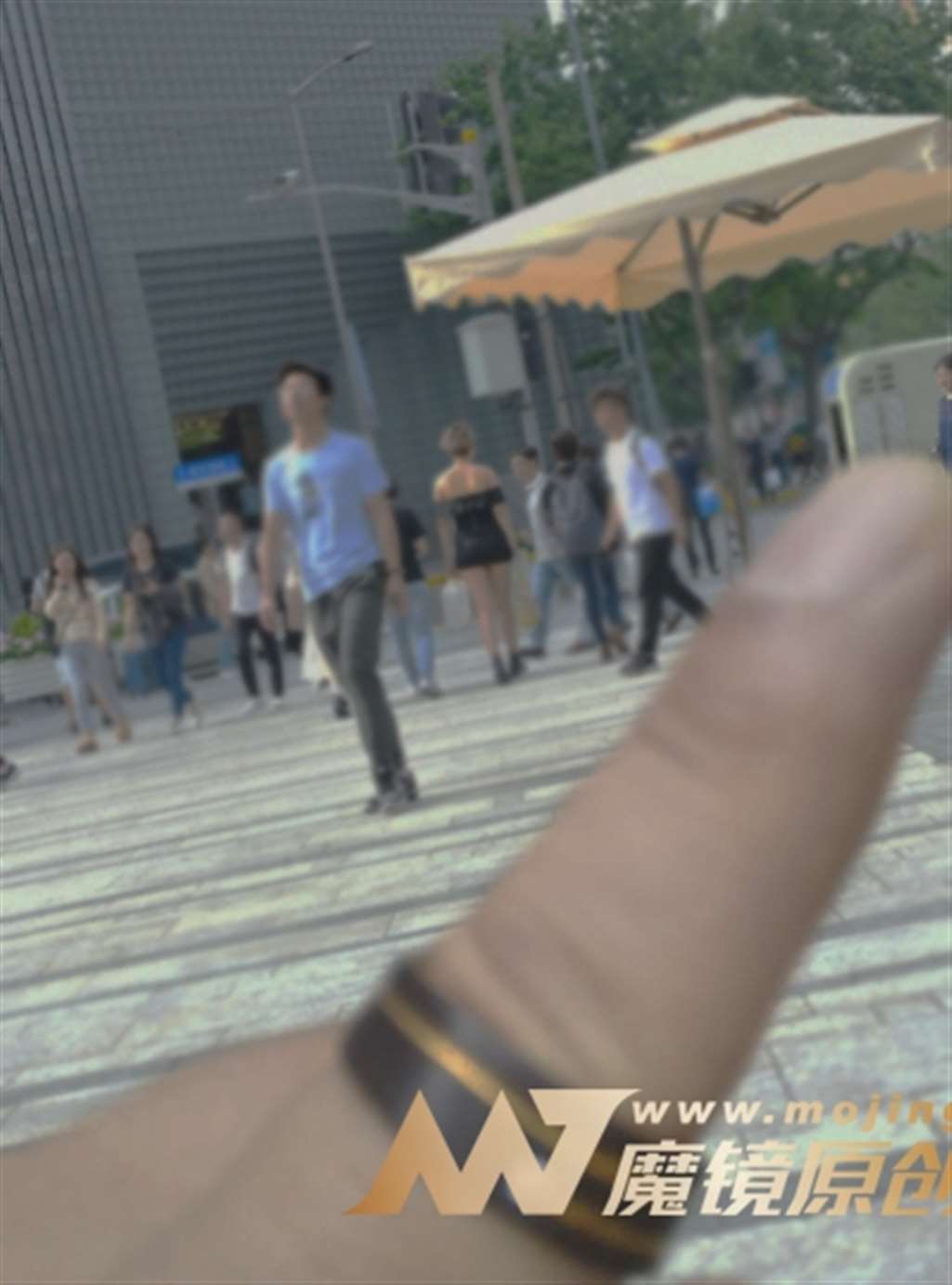 图片[3]-【咔喳赛贴】紧身裙-街拍流行馆