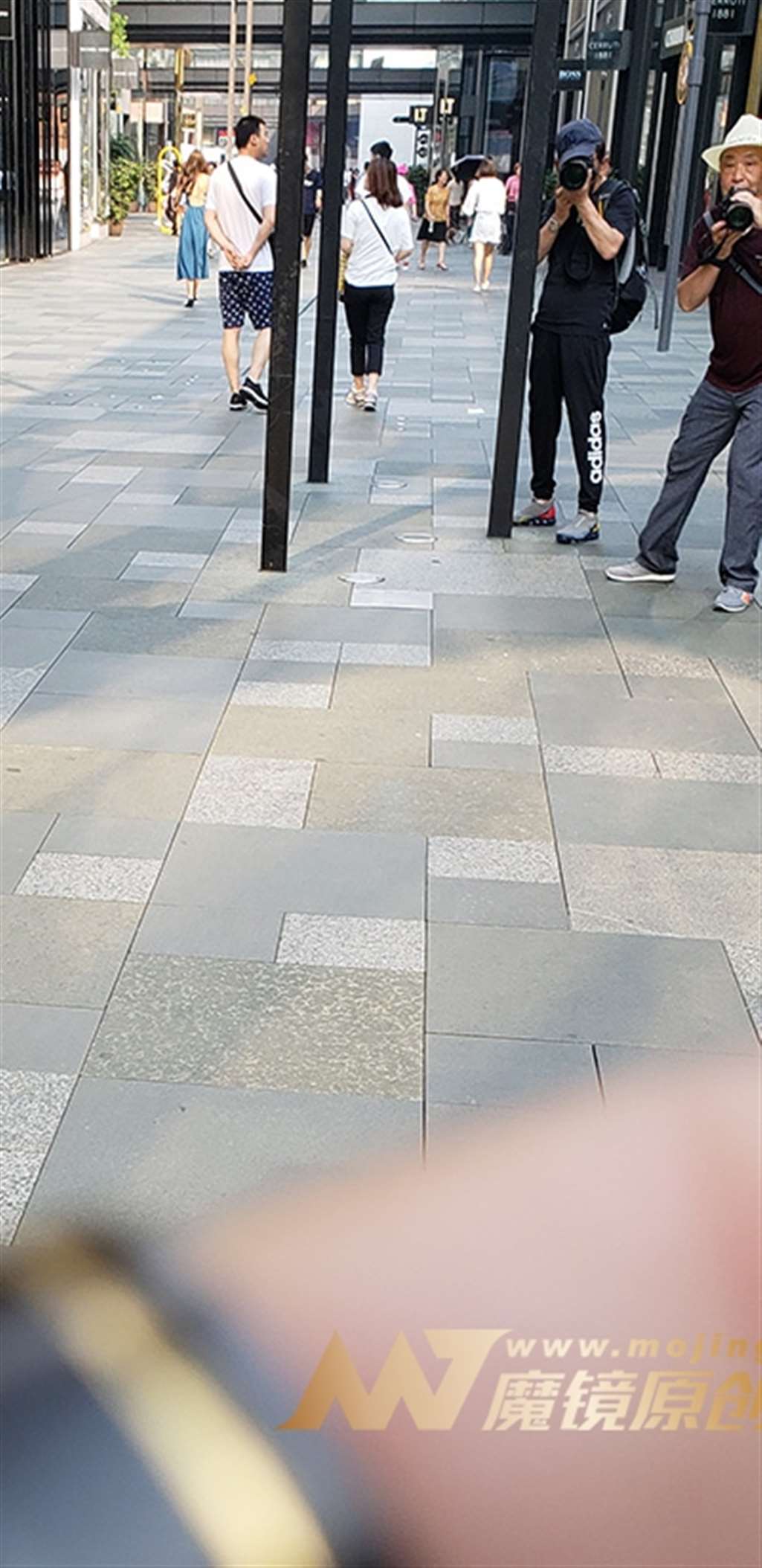图片[3]-【凯恩赛帖】第一眼就让人怦然心动-街拍流行馆
