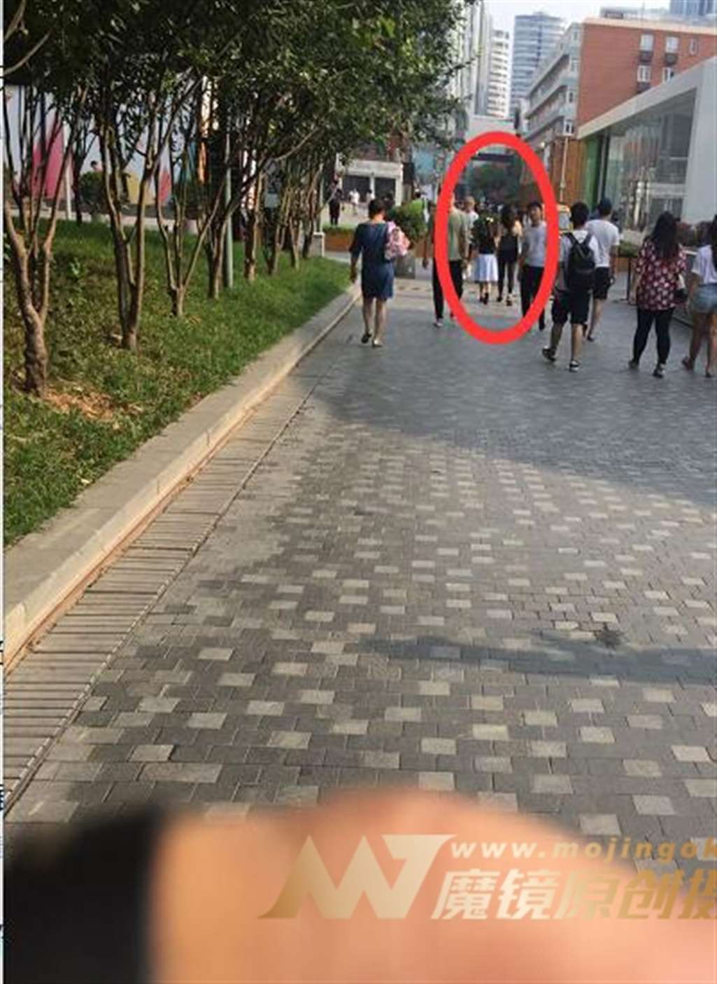 图片[3]-【一只傻麋鹿赛帖】黑色紧身弹力裤少妇-街拍流行馆