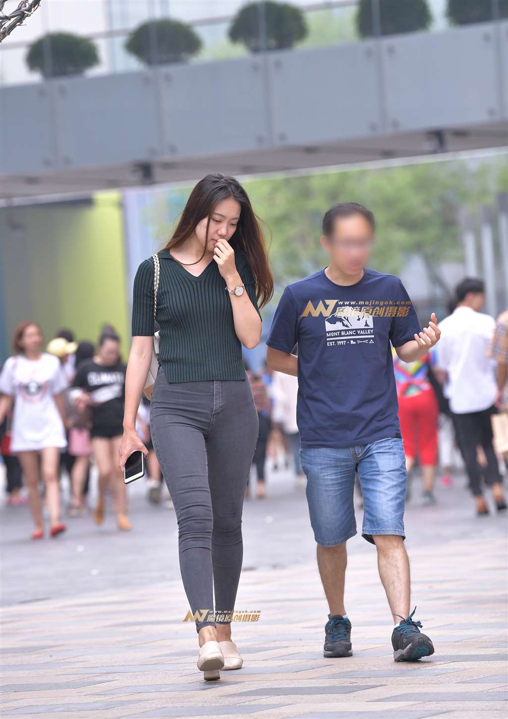图片[1]-【街拍之魂赛帖】可爱的紧牛美女-街拍流行馆