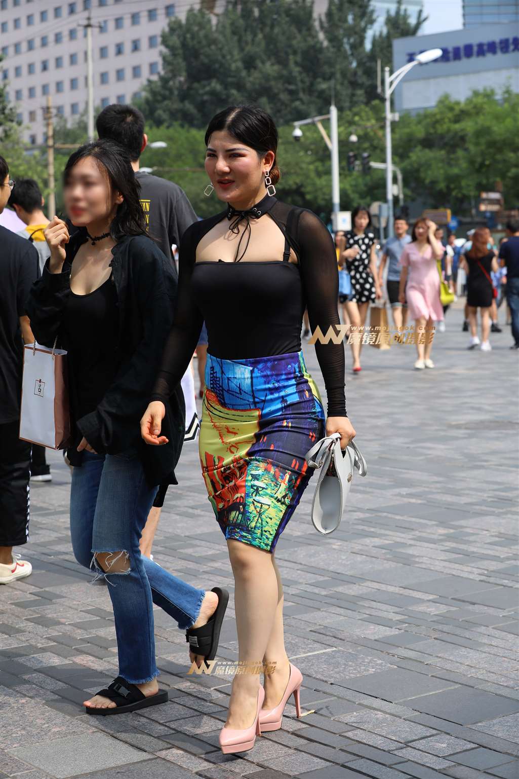 图片[1]-【视觉冲击赛帖】性感 ，丰韵，翘臀，熟女-街拍流行馆