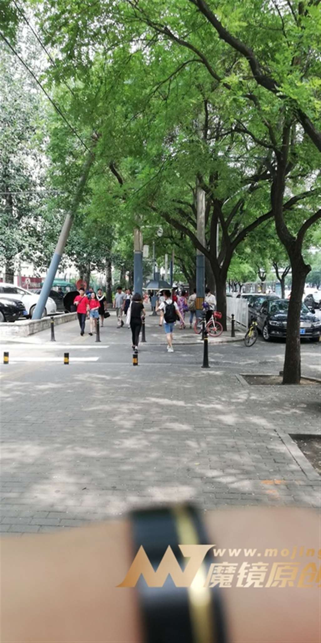 图片[3]-【视觉冲击赛帖】黑色的迷你倩影-街拍流行馆