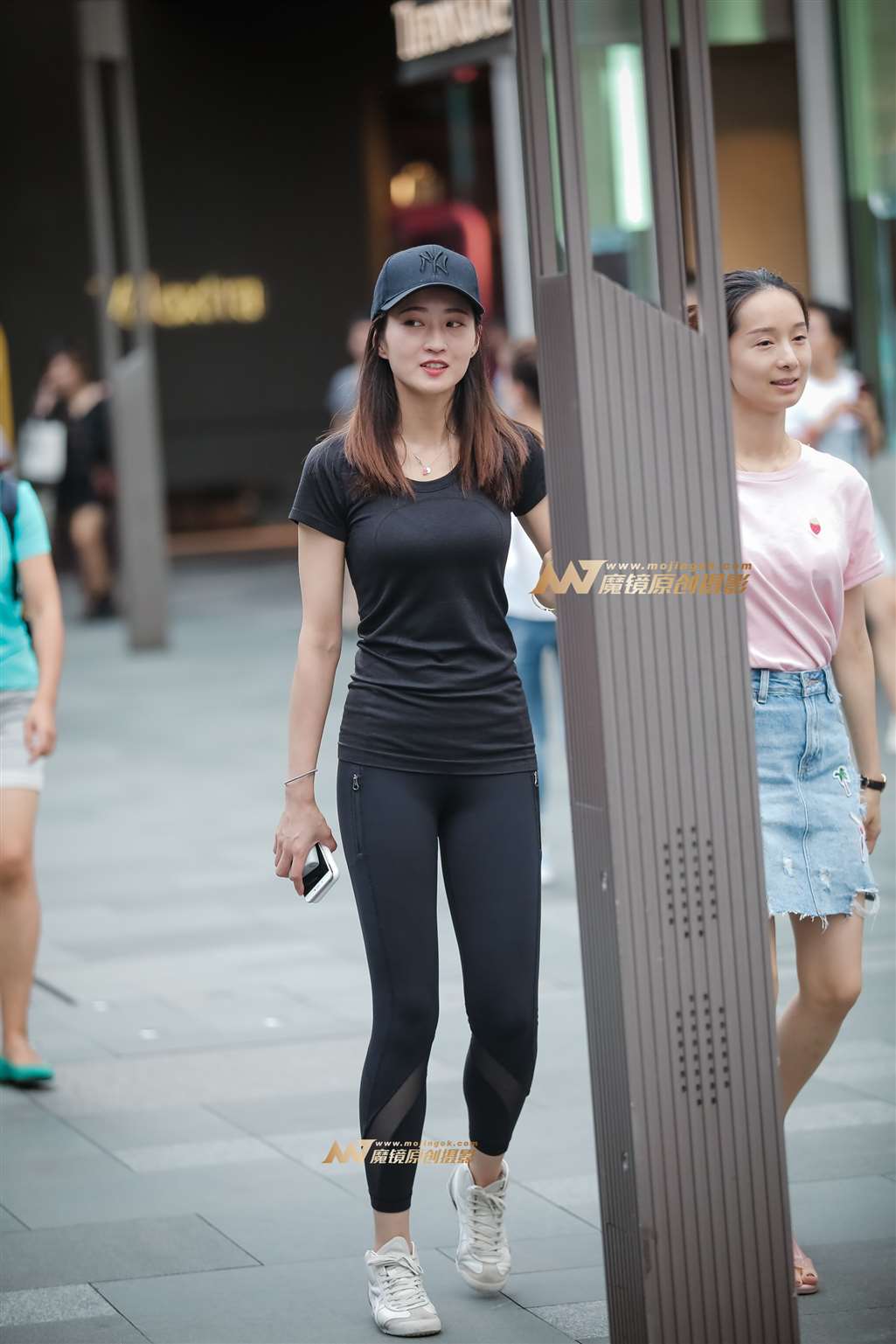 图片[4]-【凯恩赛帖】甜美运动女孩-街拍流行馆