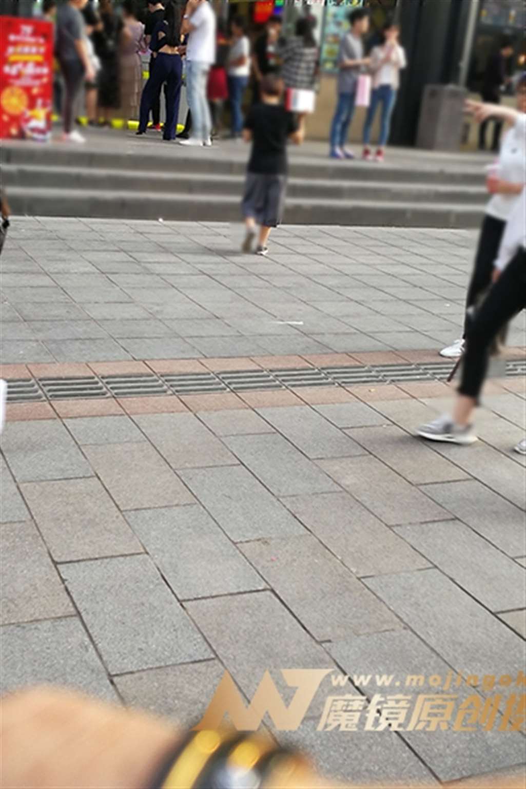 图片[3]-【小默赛帖】第1164篇紫色套装，气质佳-街拍流行馆