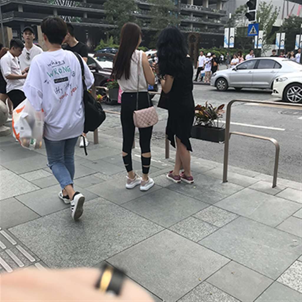 图片[3]-【辉辉赛贴】黑色紧身健身裤漂亮mm-街拍流行馆