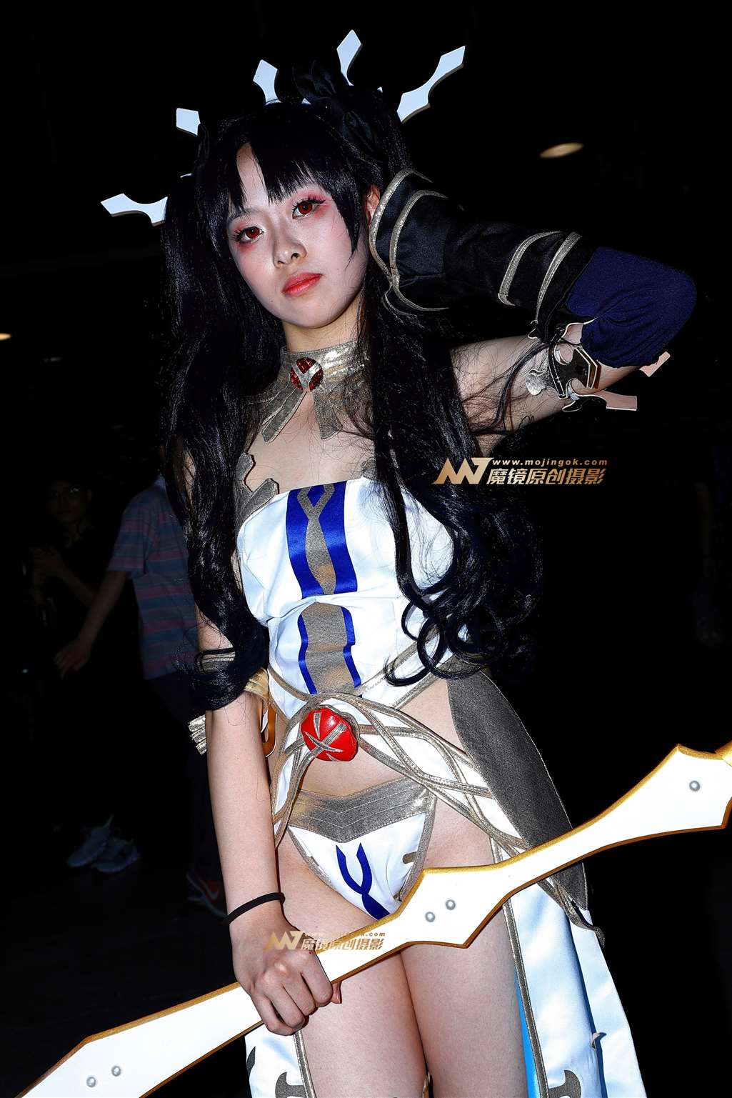 图片[1]-【Mark赛帖】性感白衣coser-街拍流行馆