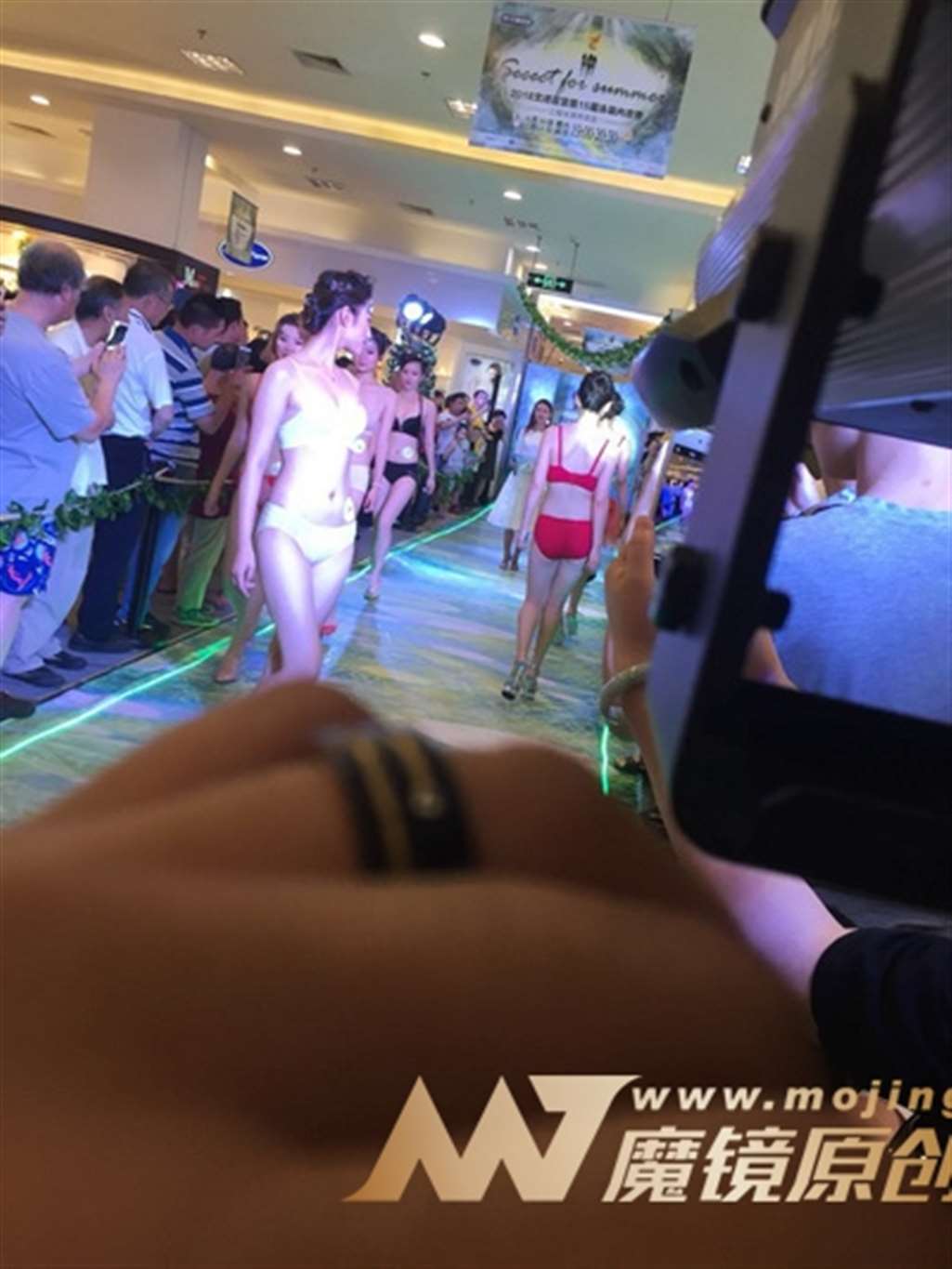 图片[3]-【Mark赛帖】桑扶兰蕾丝内衣秀-街拍流行馆