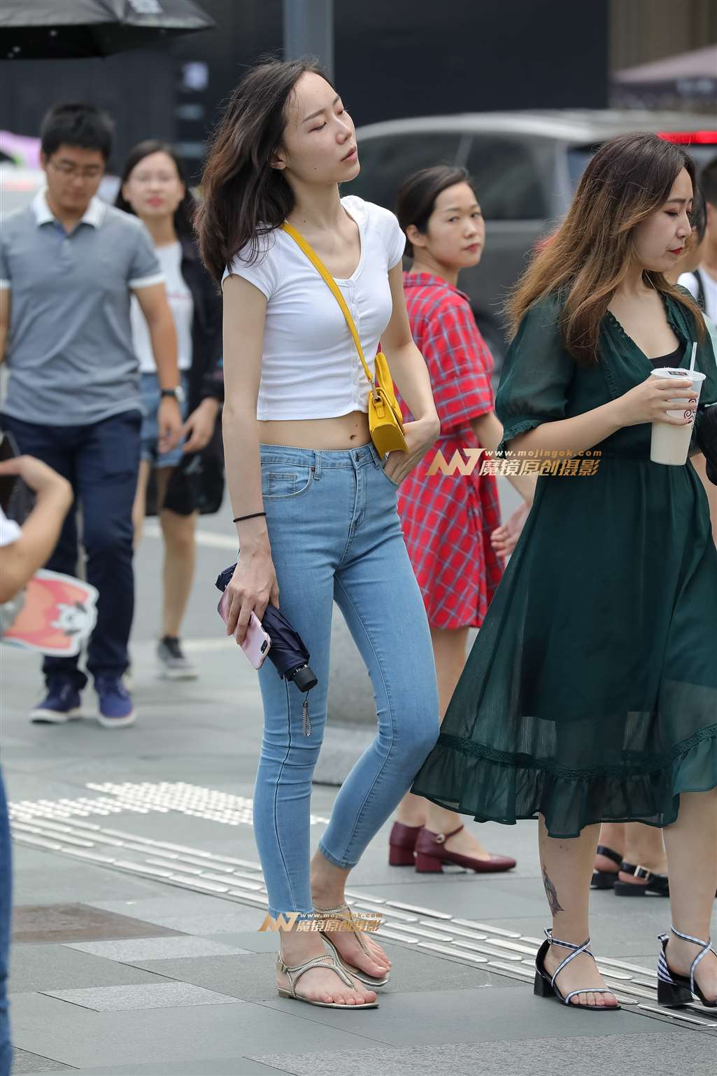 图片[5]-【凯恩赛帖】紧牛长腿-街拍流行馆