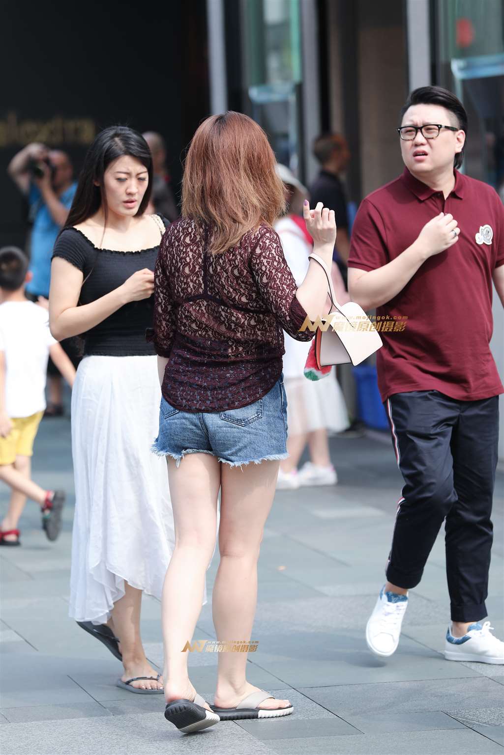 图片[4]-【辉辉赛贴】紫色蕾丝透视衫少妇-街拍流行馆