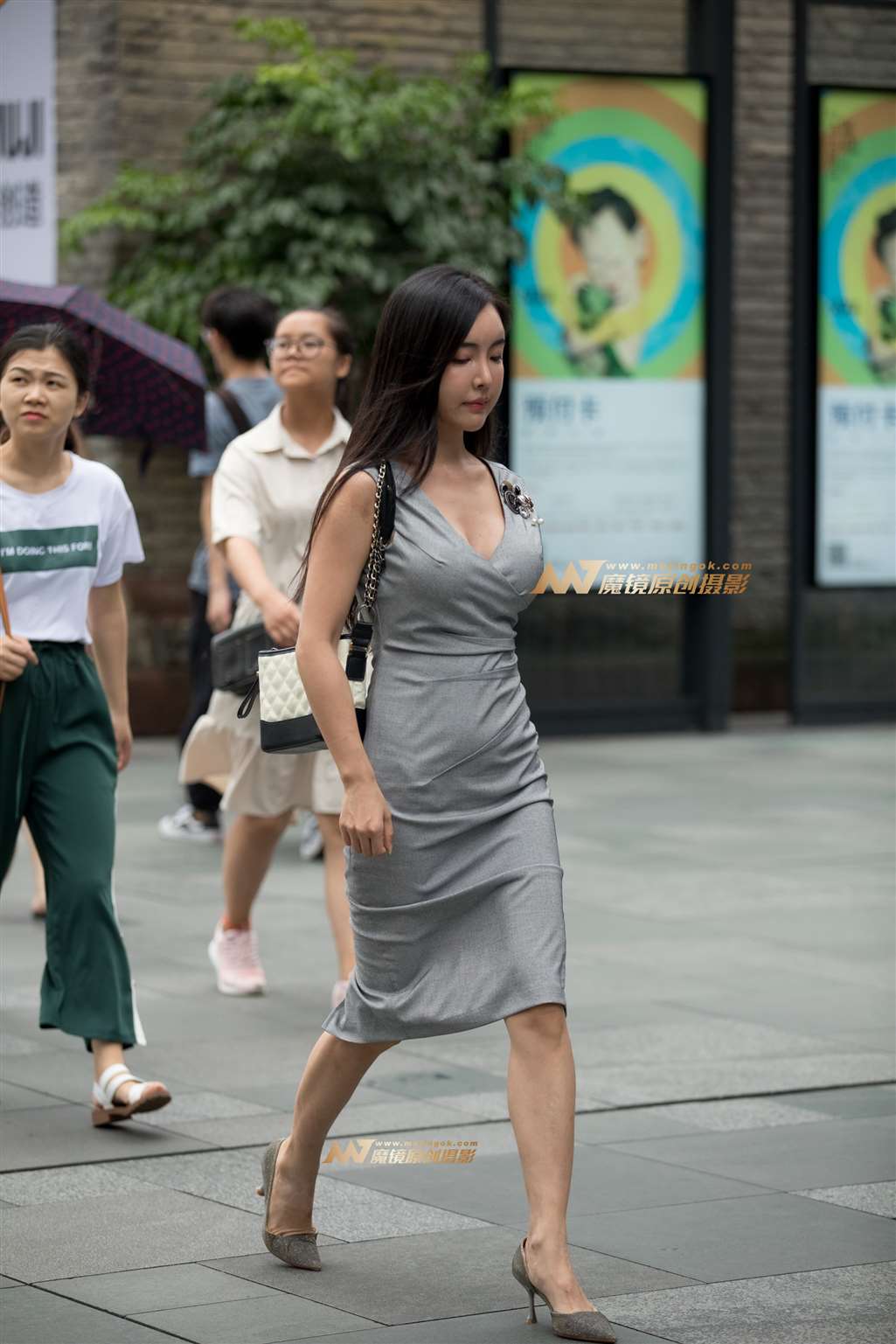 图片[5]-【凯恩赛帖】修身裙 好身材-街拍流行馆