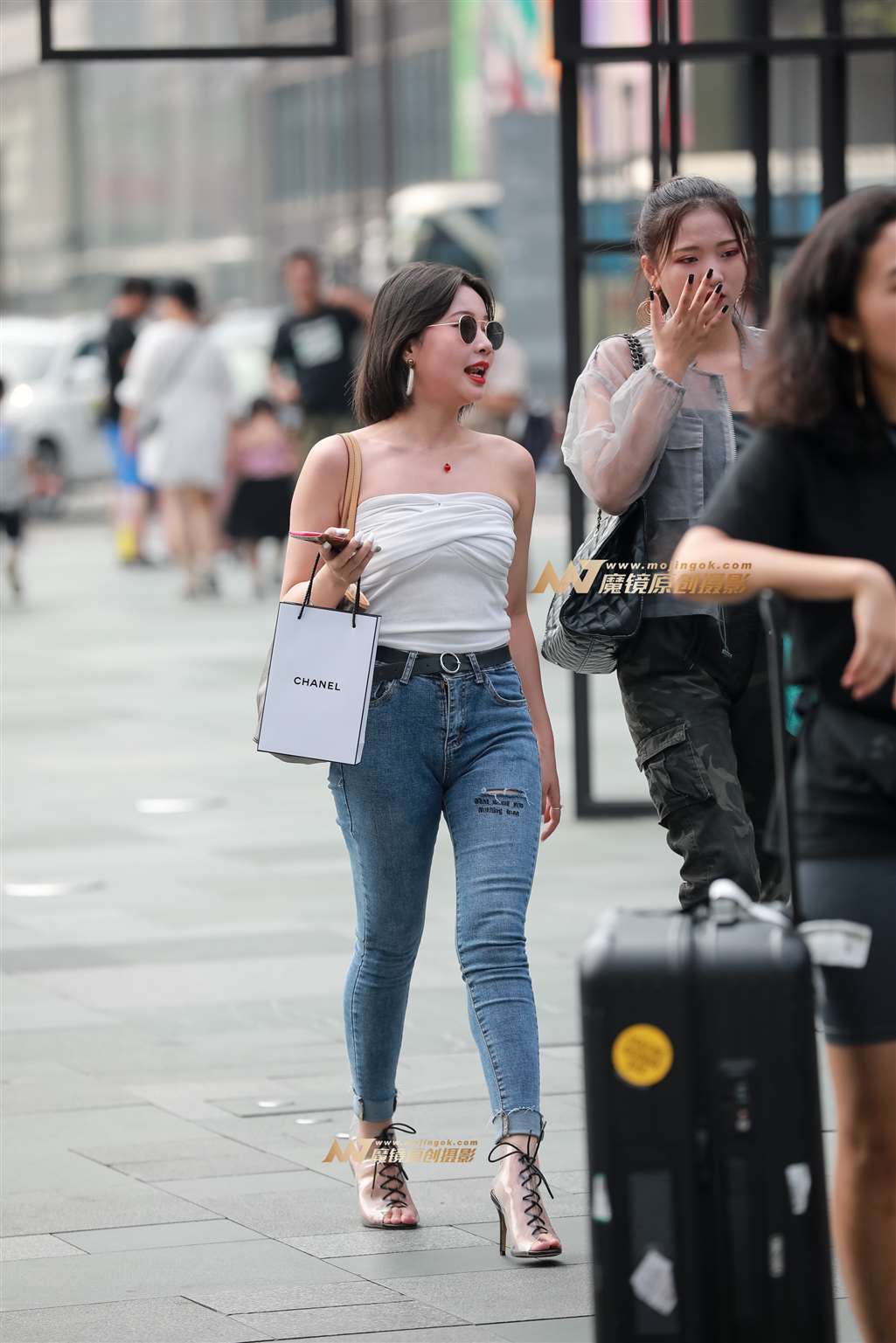 图片[4]-【凯恩赛帖】饱满紧牛女孩-街拍流行馆