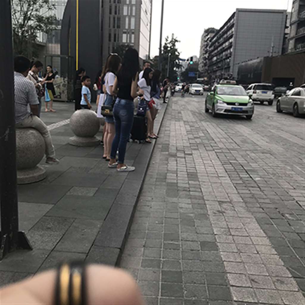 图片[3]-【辉辉赛贴】牛仔裤高叉衣欧美漂亮小姐姐-街拍流行馆