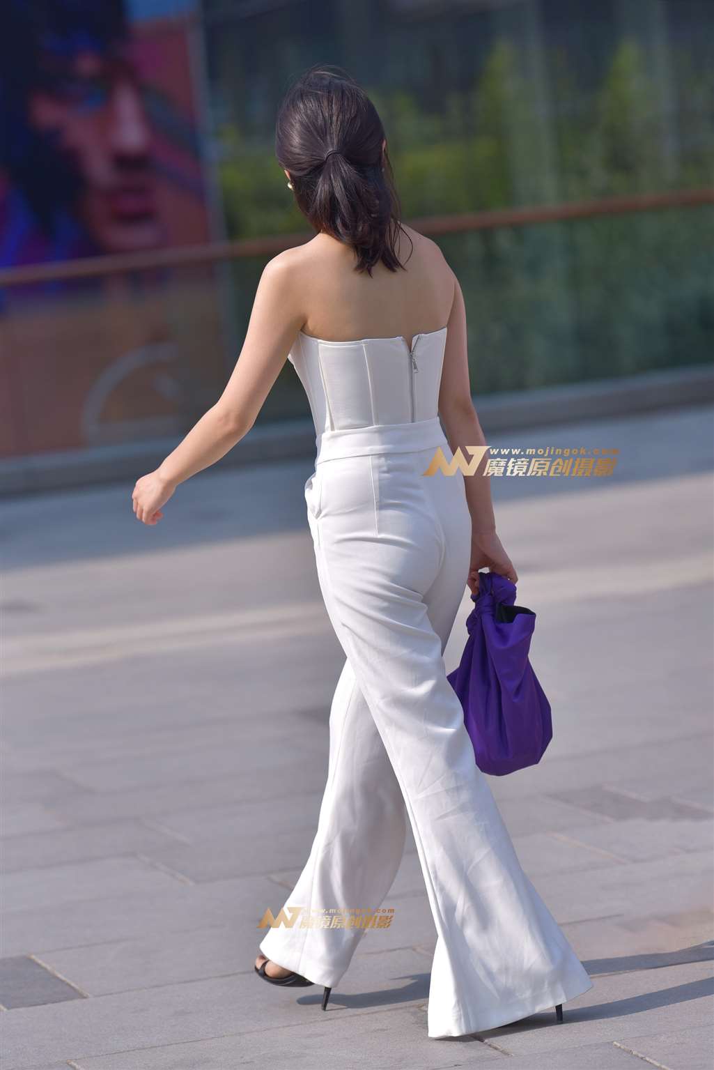 图片[3]-【赛德克赛帖】时尚抹胸白裤气质女-街拍流行馆