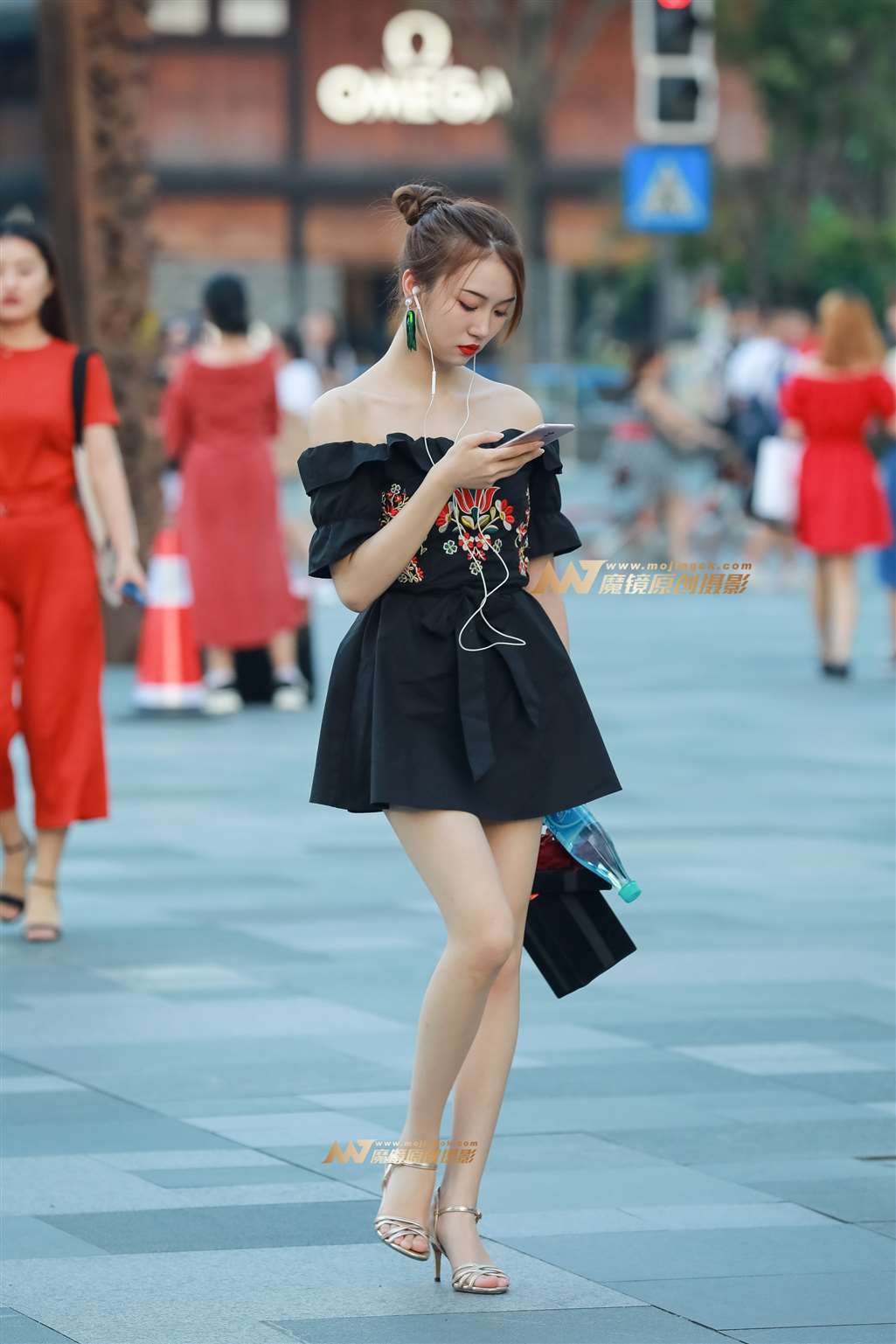 图片[1]-【凯恩赛帖】雪白肌肤美腿女孩-街拍流行馆
