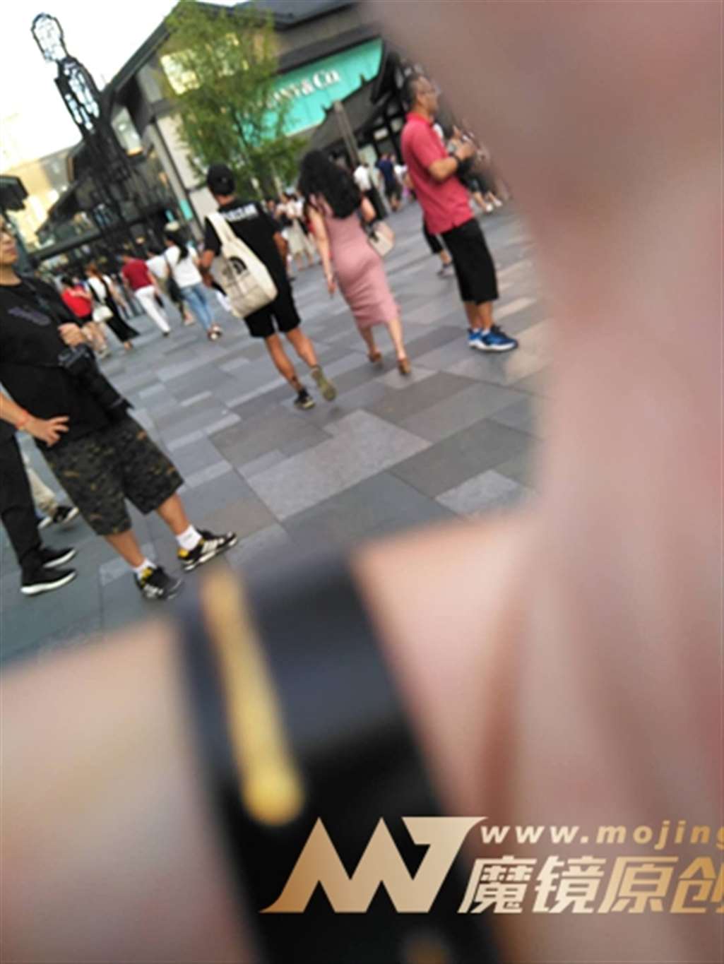 图片[3]-【街拍之魂赛帖】靓丽粉色包臀少妇-街拍流行馆