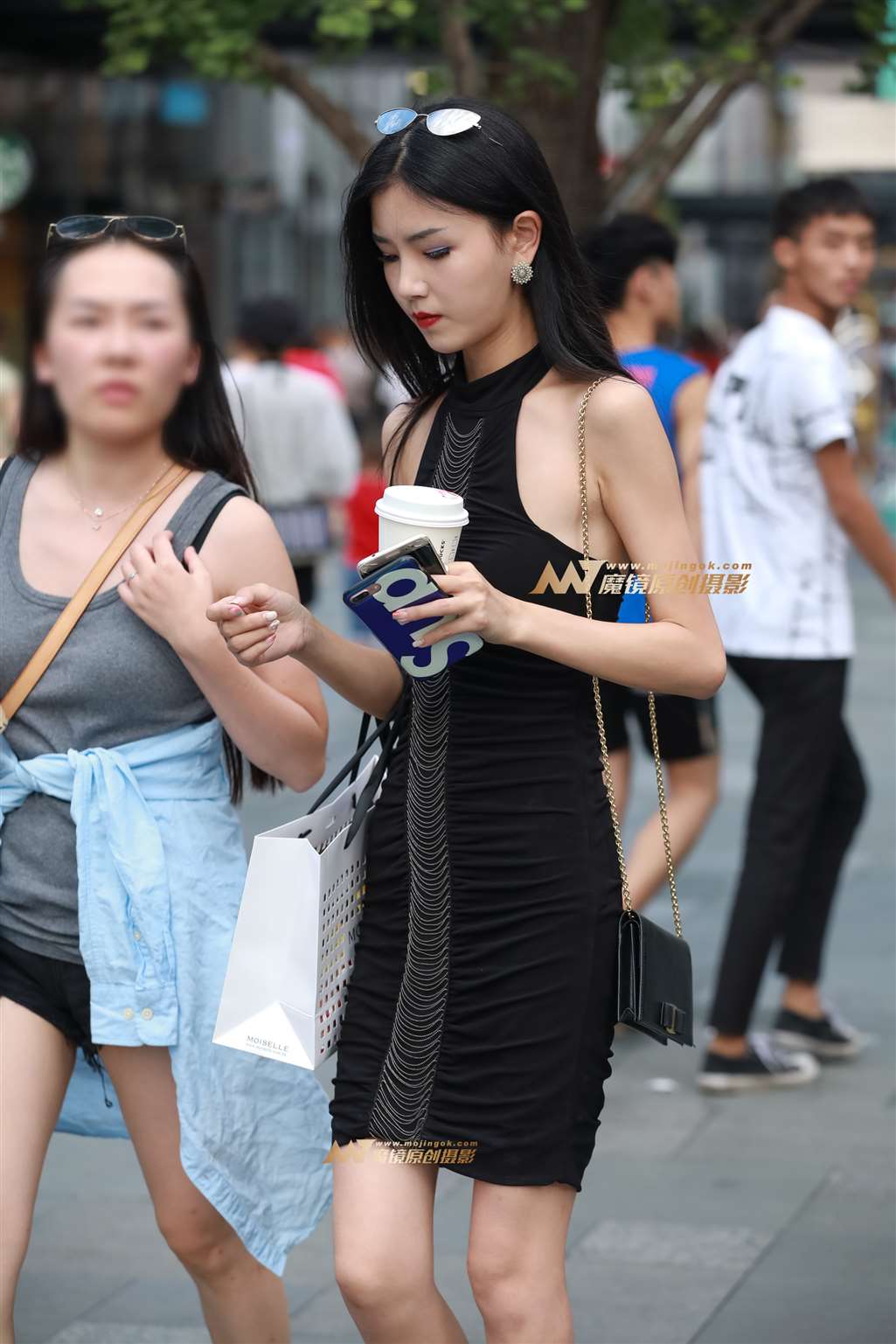 图片[2]-【凯恩赛帖】精致的女人-街拍流行馆